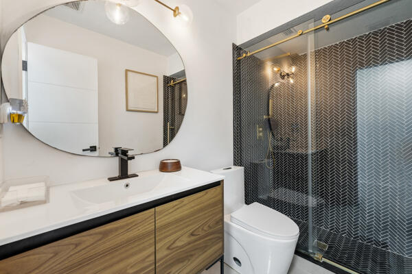 LAKES OF SHERBROOKE PH 3 - Residential