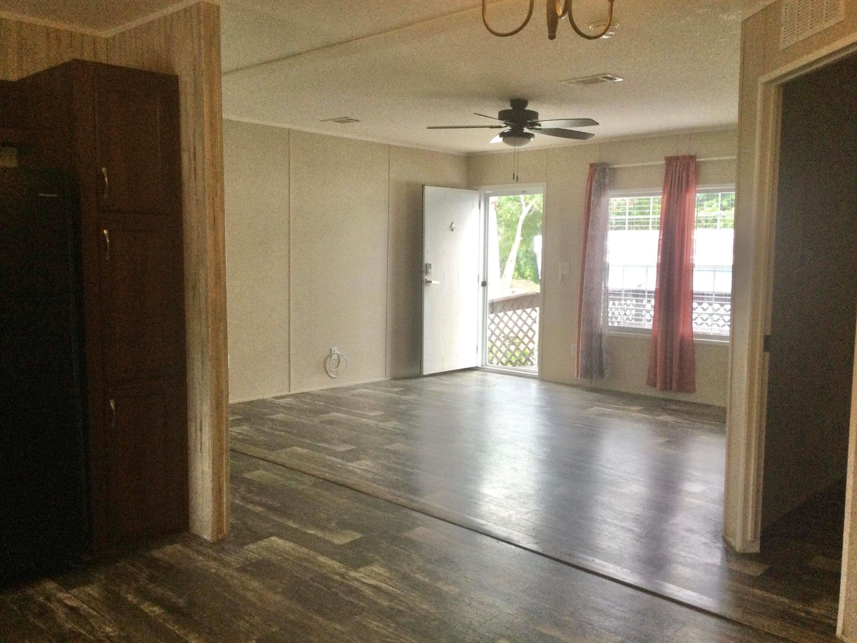Sunshine Manor Mobile Home Park - Residential