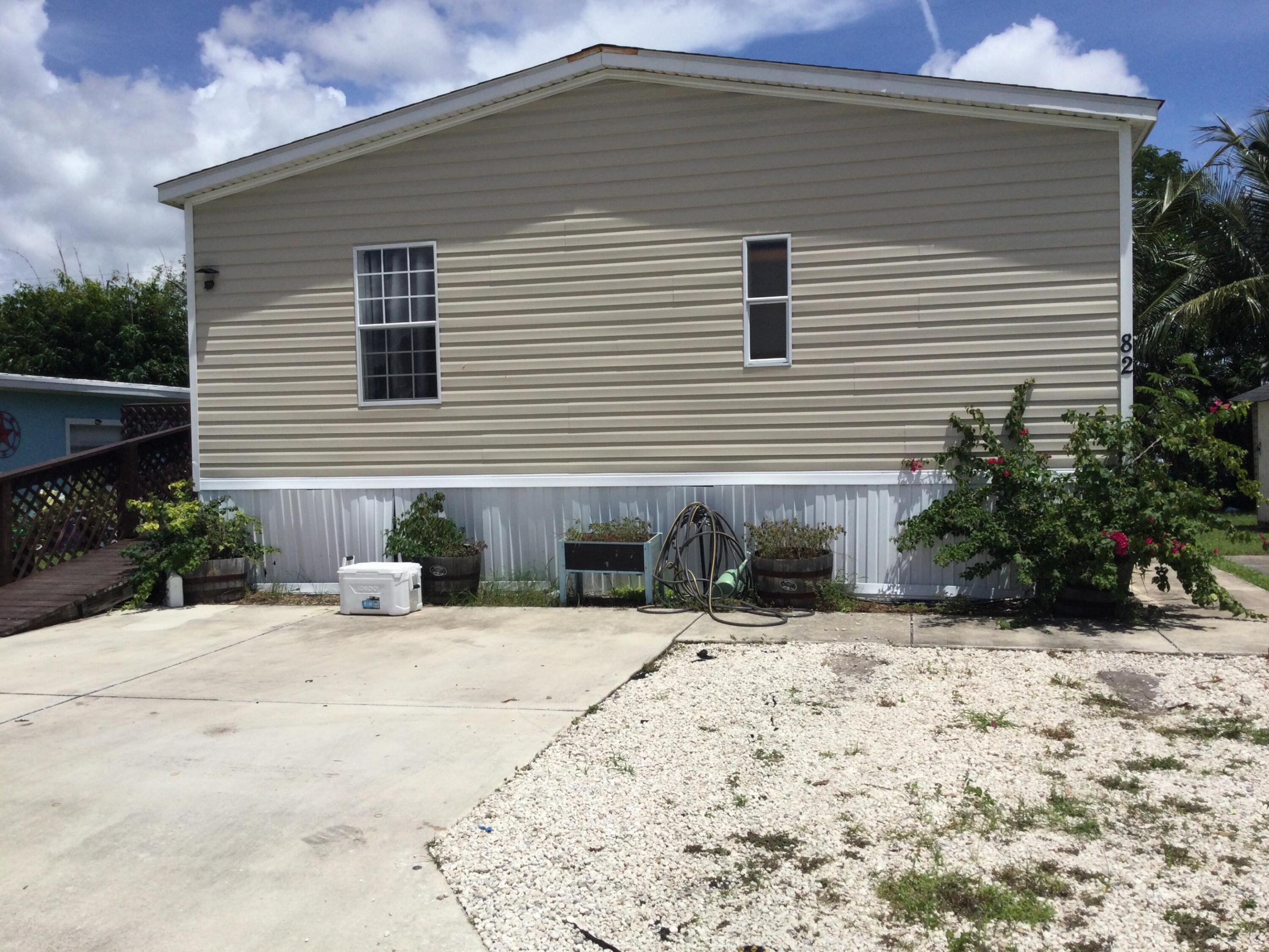 Sunshine Manor Mobile Home Park - Residential