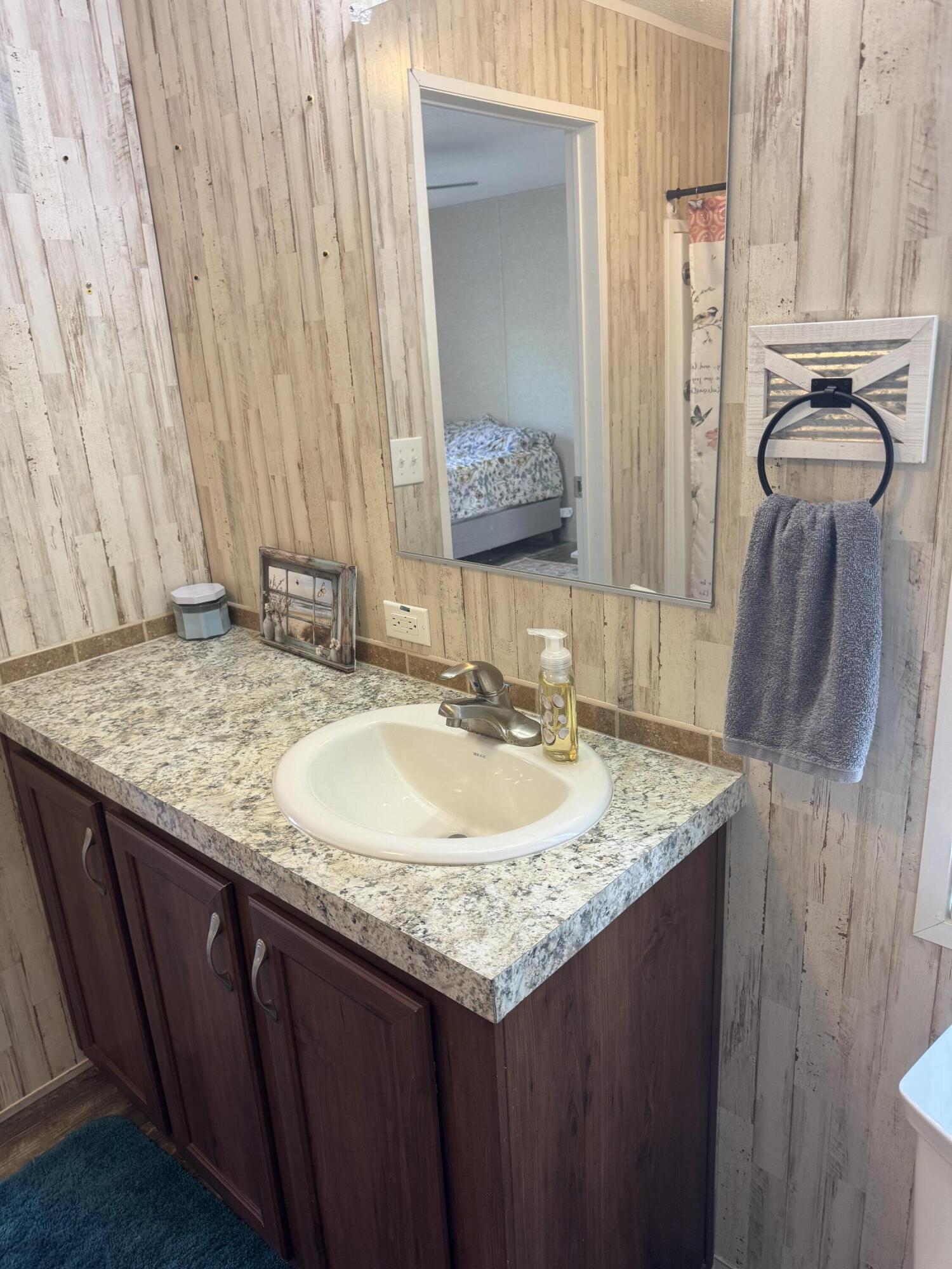 Sunshine Manor Mobile Home Park - Residential