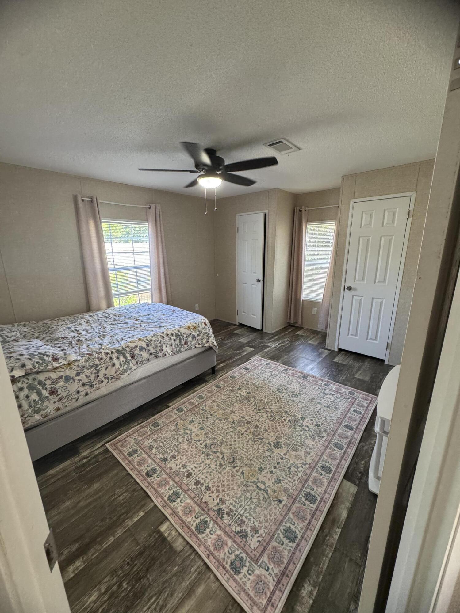 Sunshine Manor Mobile Home Park - Residential