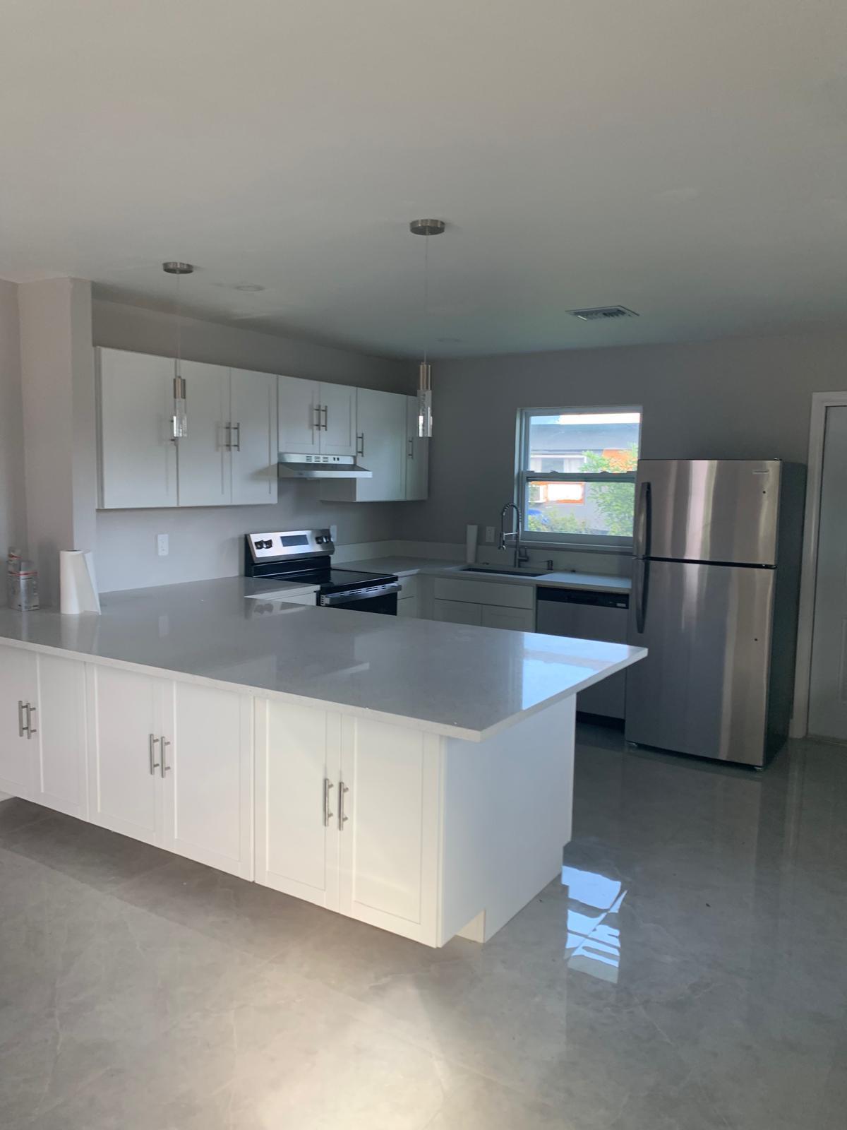 PALM BEACH FARMS CO 7 - Residential Lease