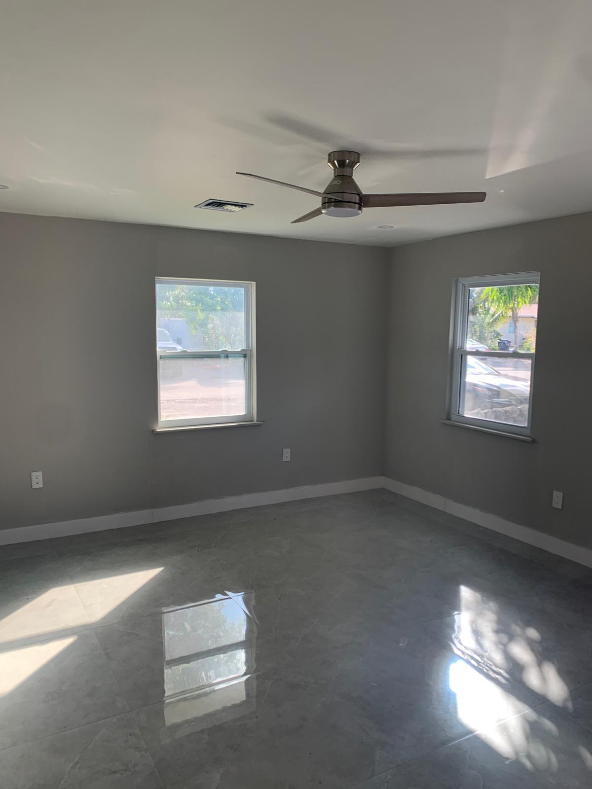 PALM BEACH FARMS CO 7 - Residential Lease