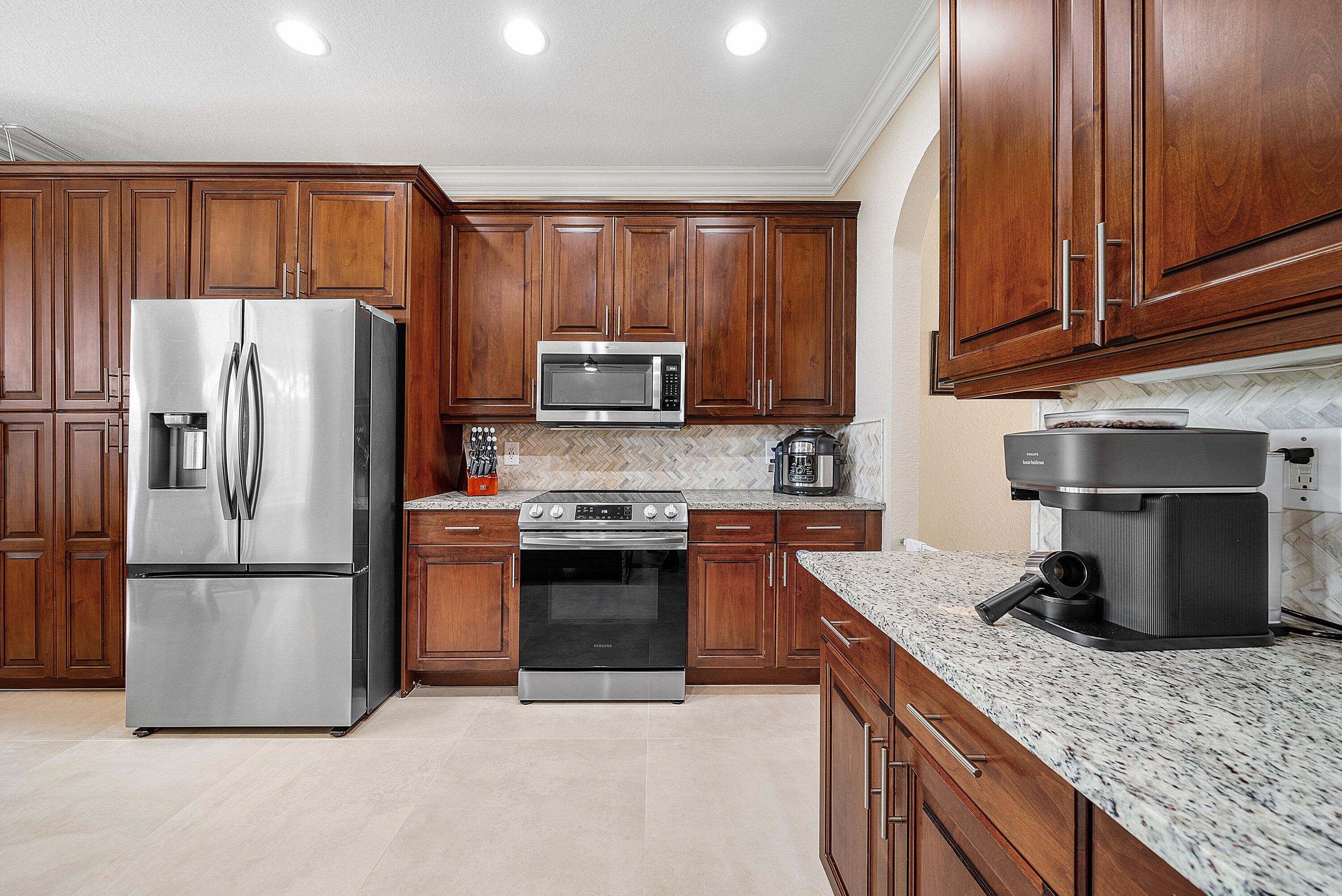 CANYON SPRINGS - Residential