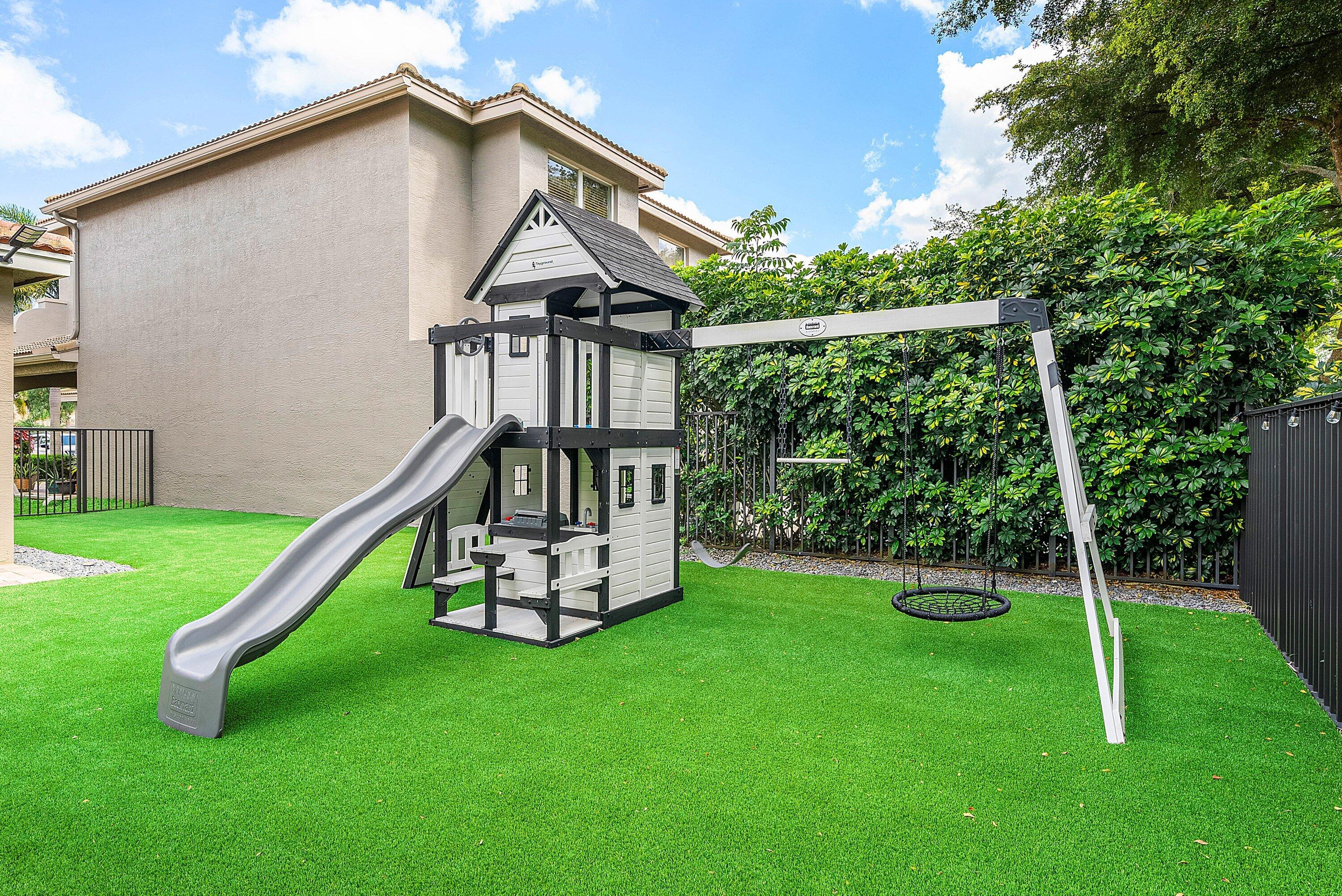 CANYON SPRINGS - Residential