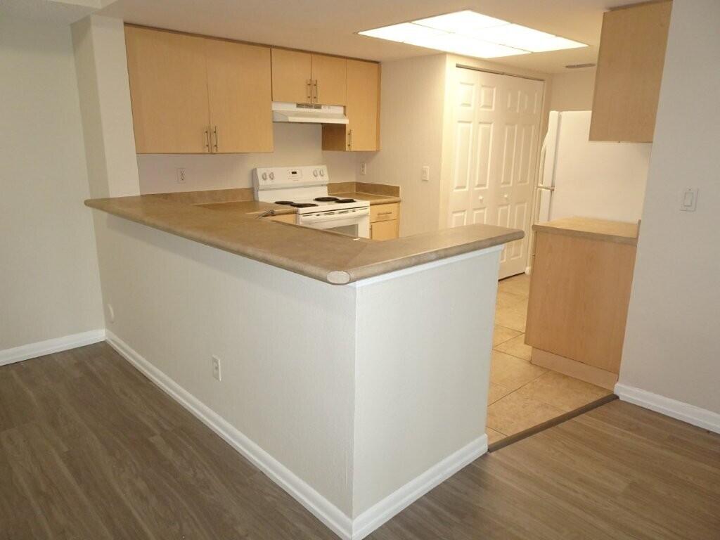 VISCONTI CONDO - Residential