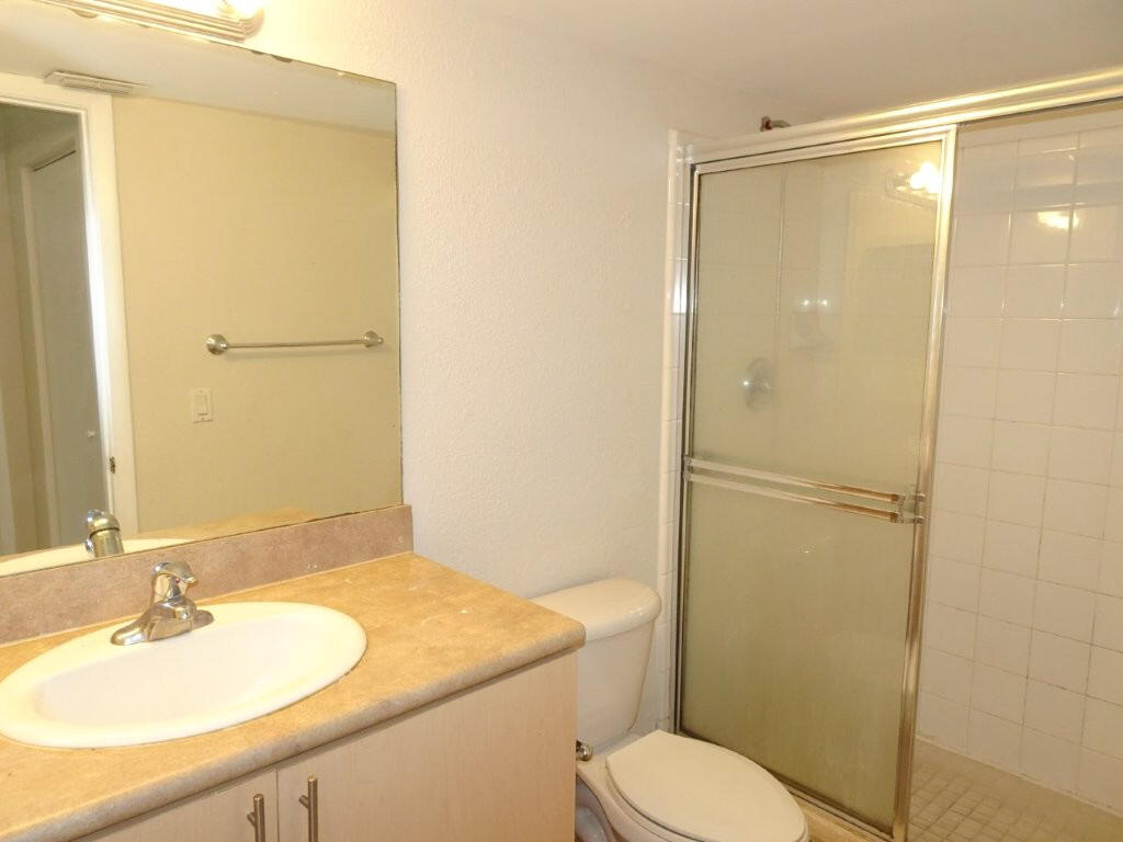 VISCONTI CONDO - Residential