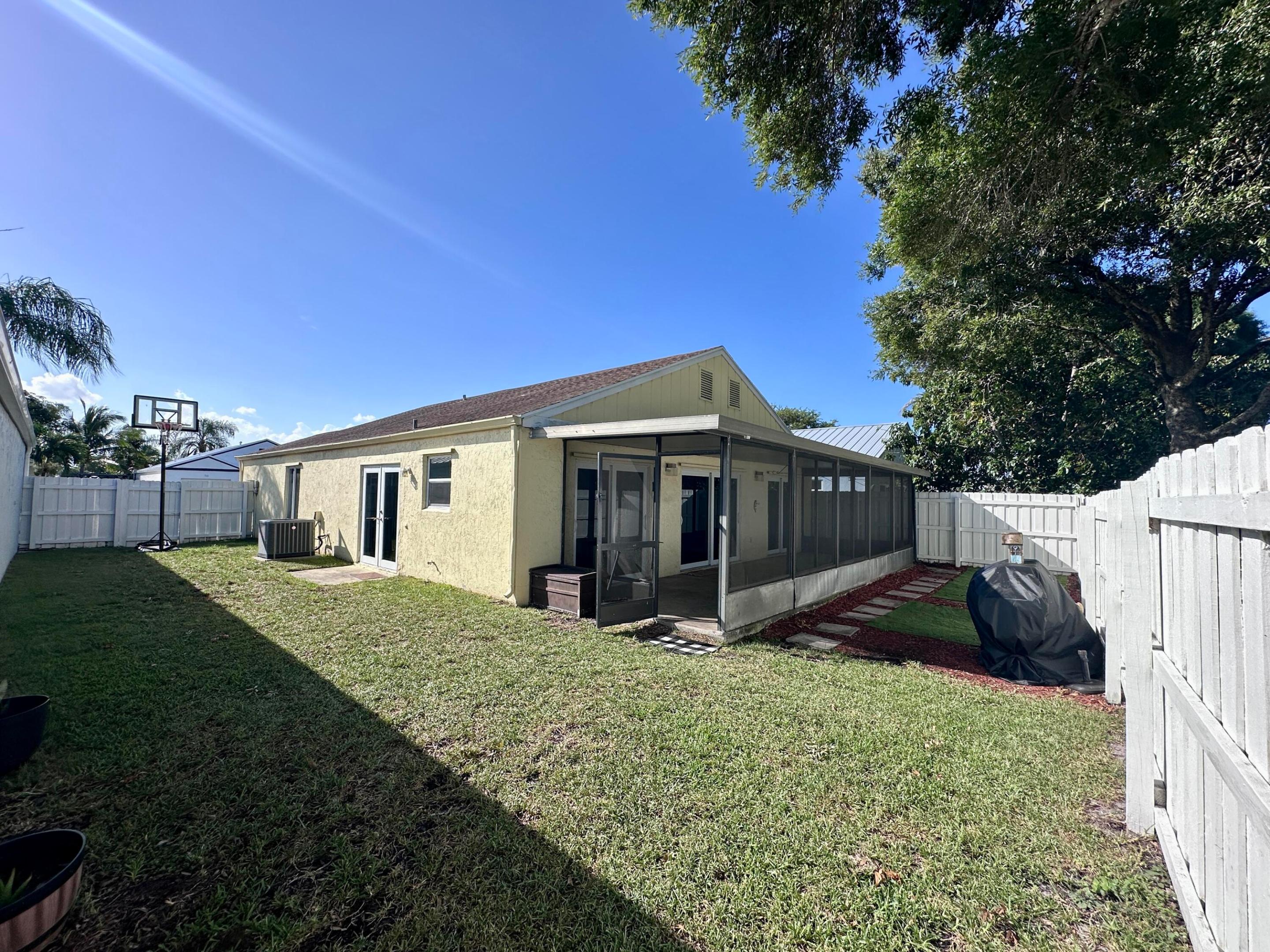 Boynton Lakes - Residential