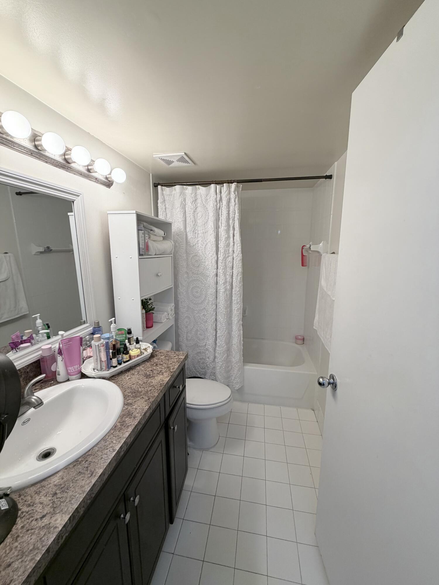 ST ANDREWS AT BOYNTON BEACH CONDO - Residential Lease