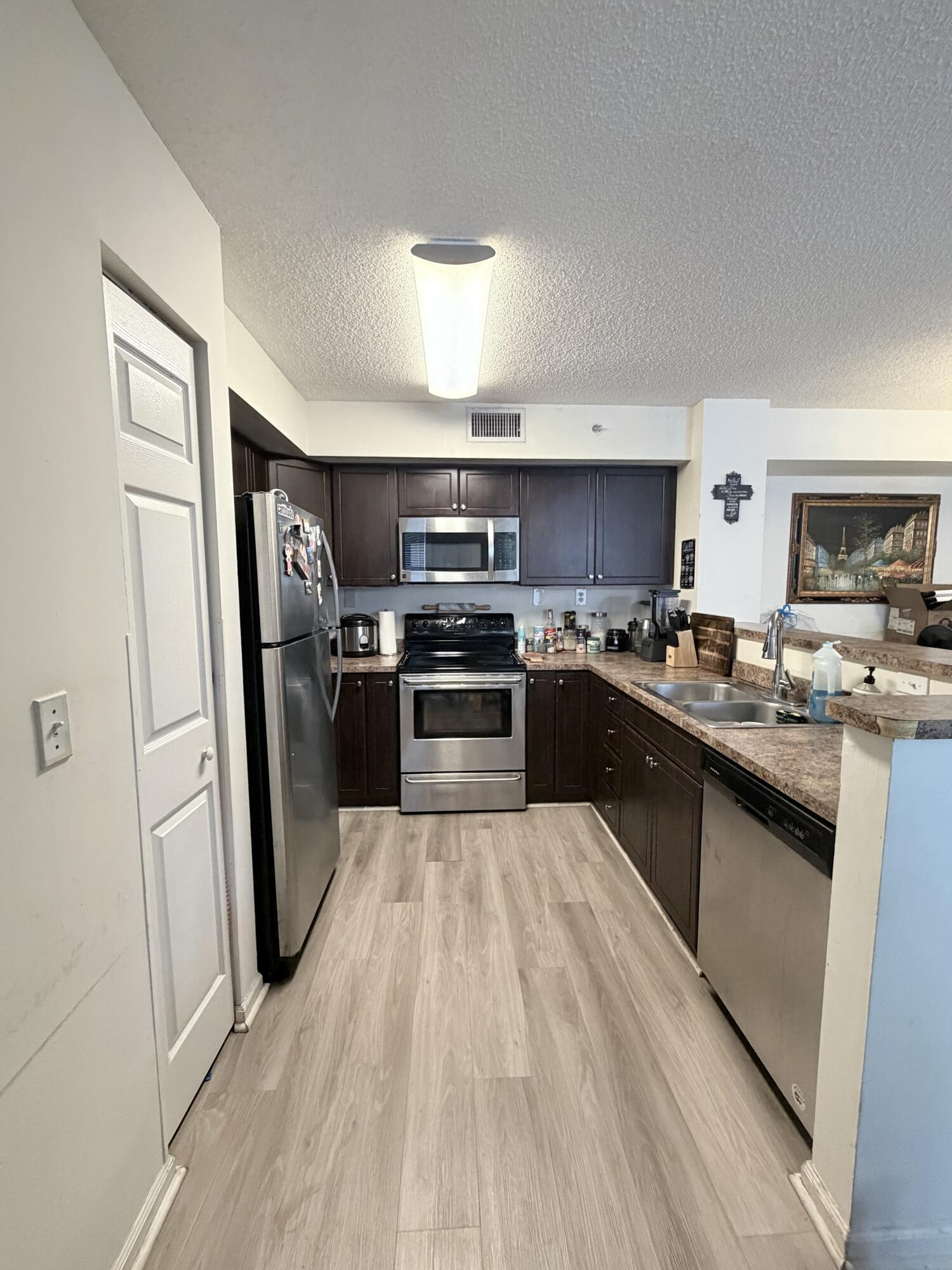 ST ANDREWS AT BOYNTON BEACH CONDO - Residential Lease
