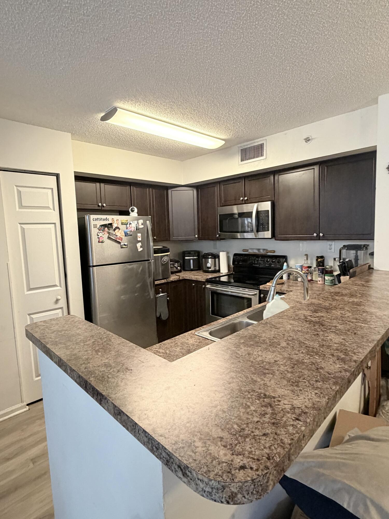 ST ANDREWS AT BOYNTON BEACH CONDO - Residential Lease