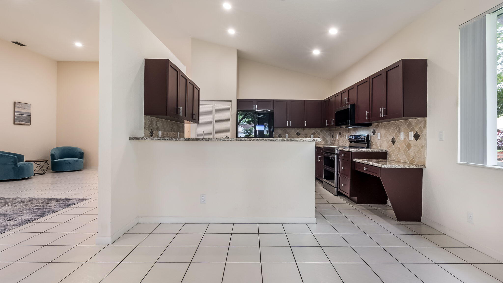 WOODMONT TRACT 67 - Residential