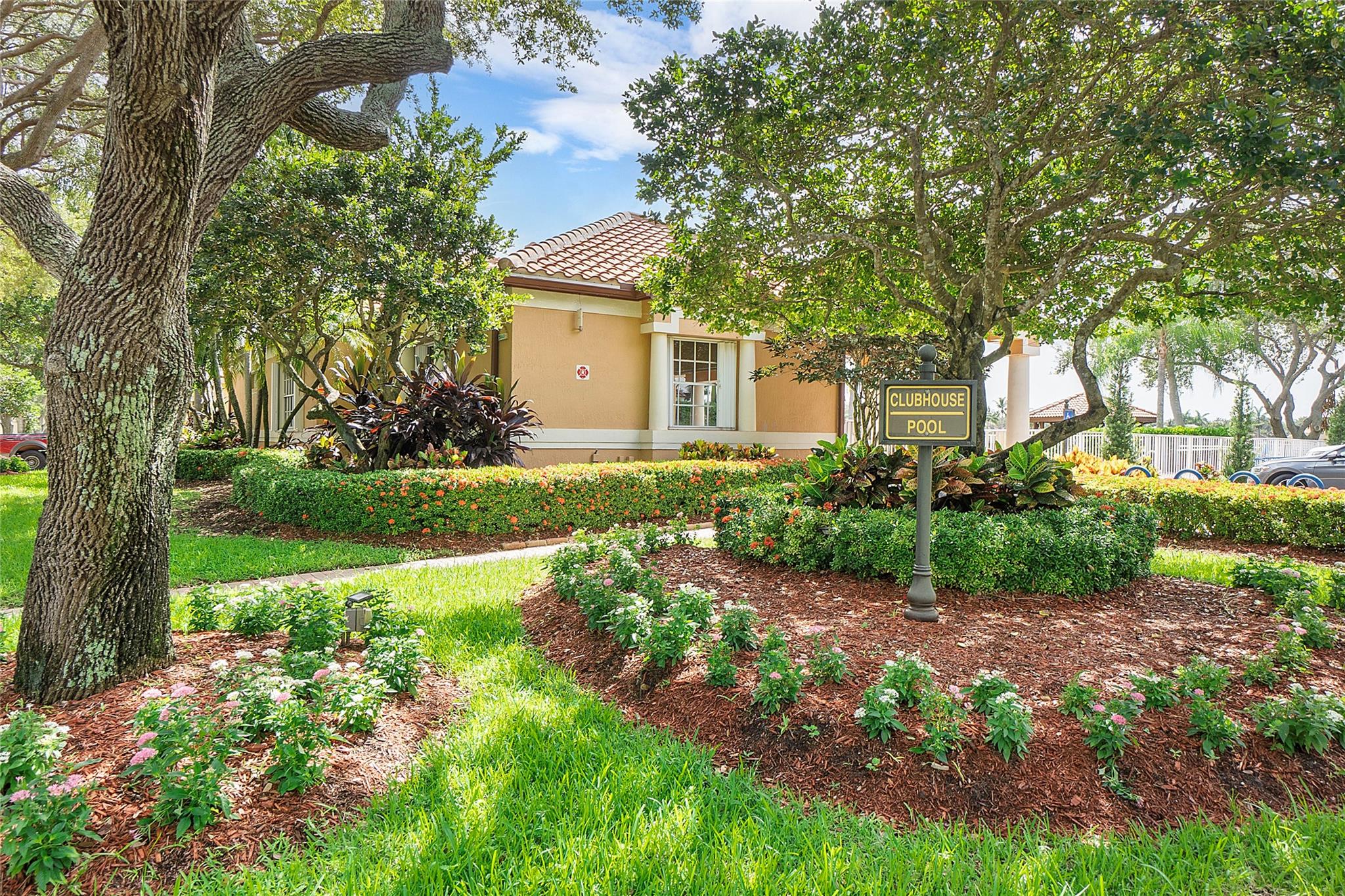 MAYFAIR AT PARKLAND - Residential