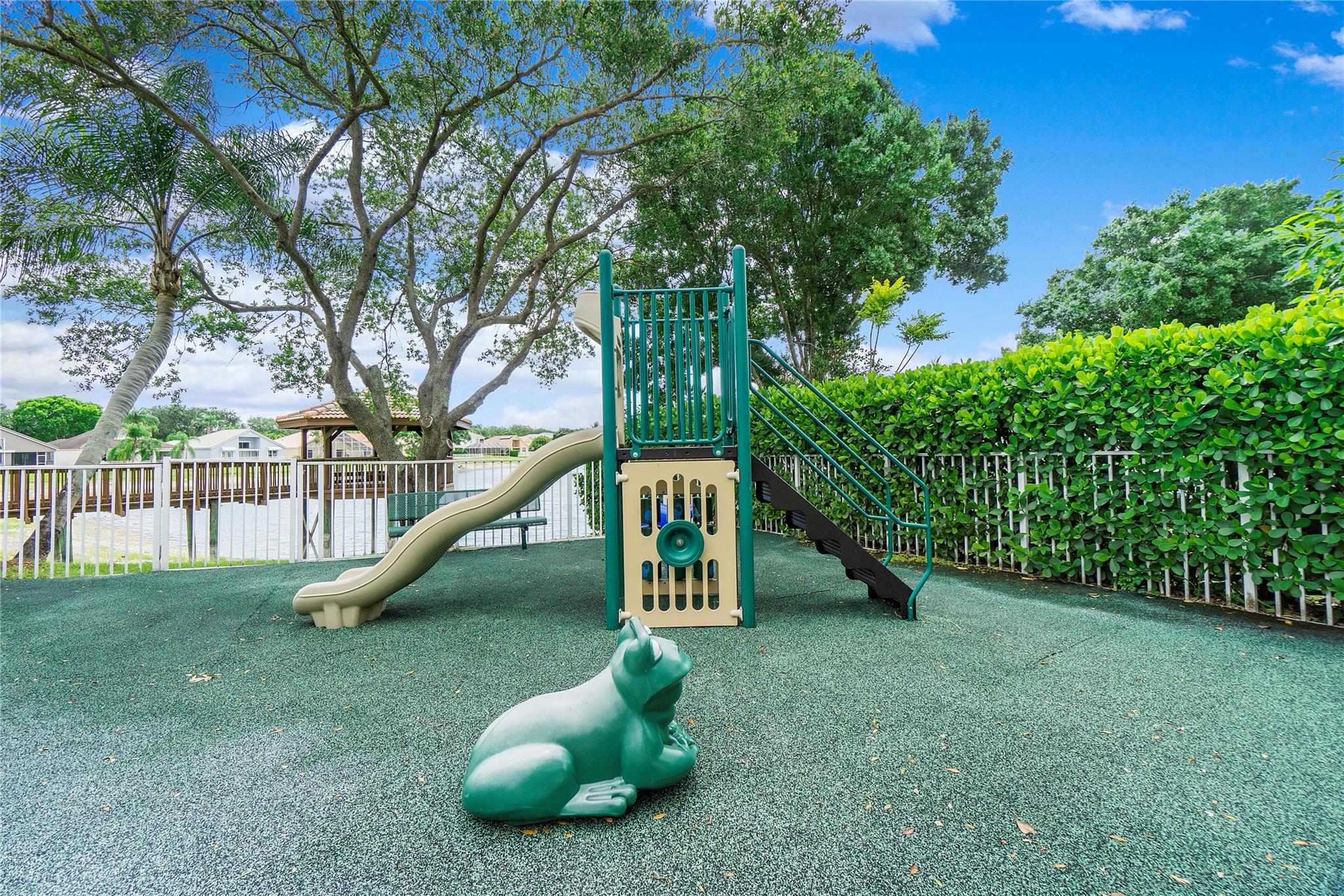 MAYFAIR AT PARKLAND - Residential