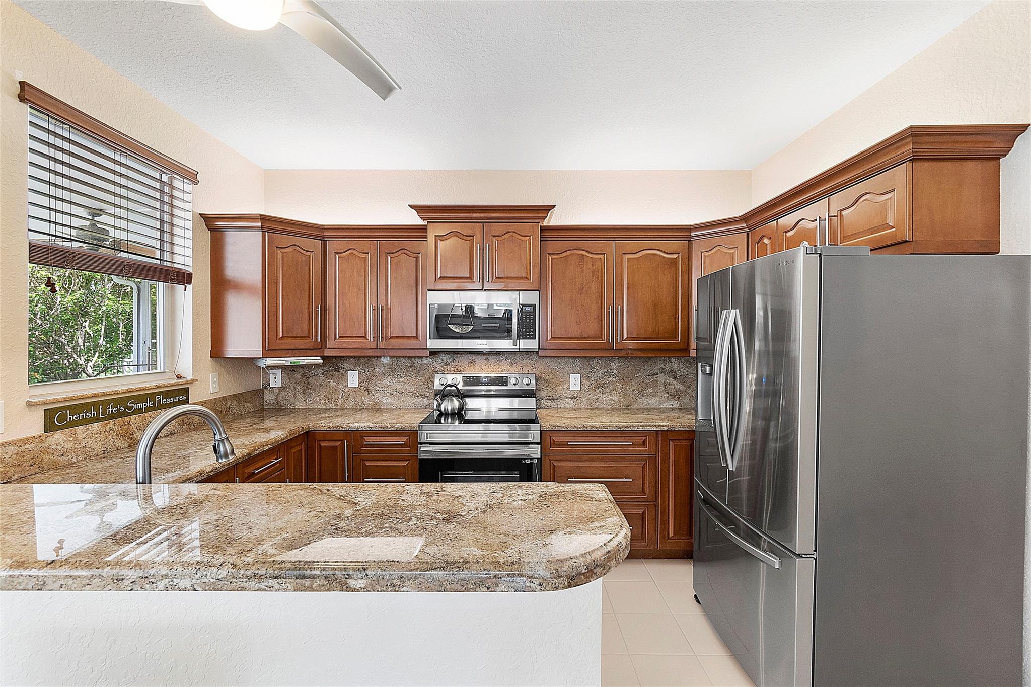 MAYFAIR AT PARKLAND - Residential