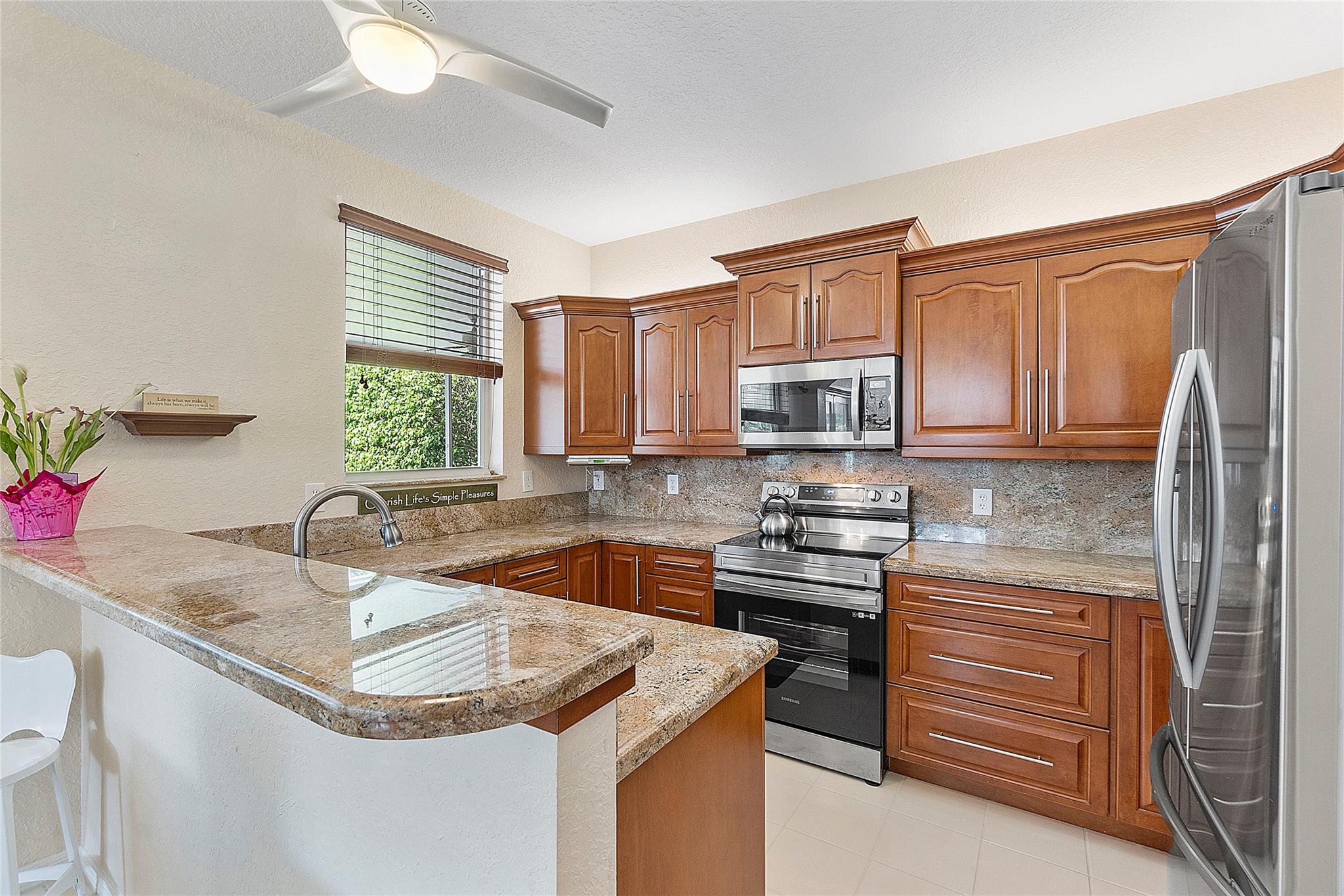MAYFAIR AT PARKLAND - Residential