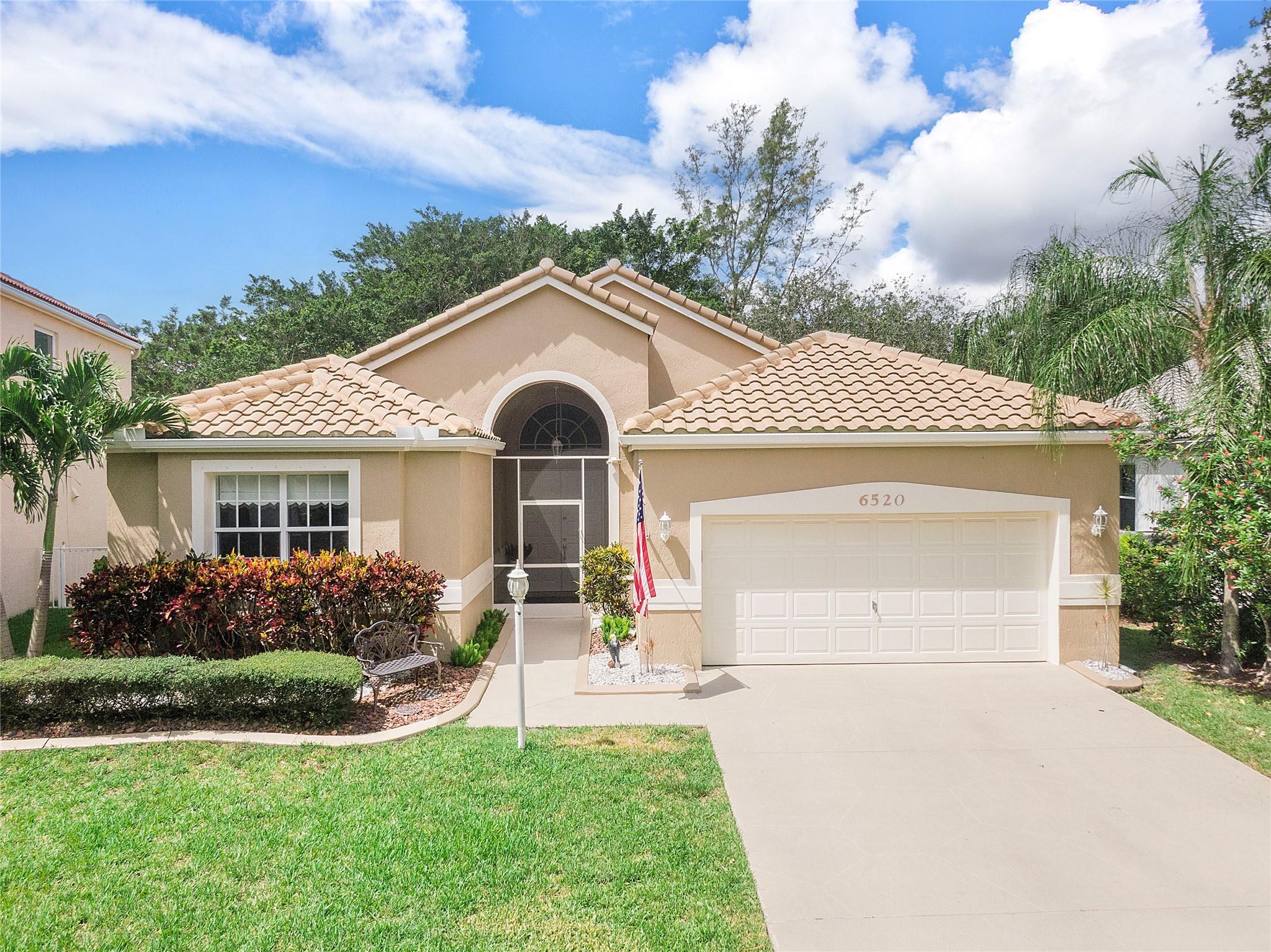 MAYFAIR AT PARKLAND - Residential