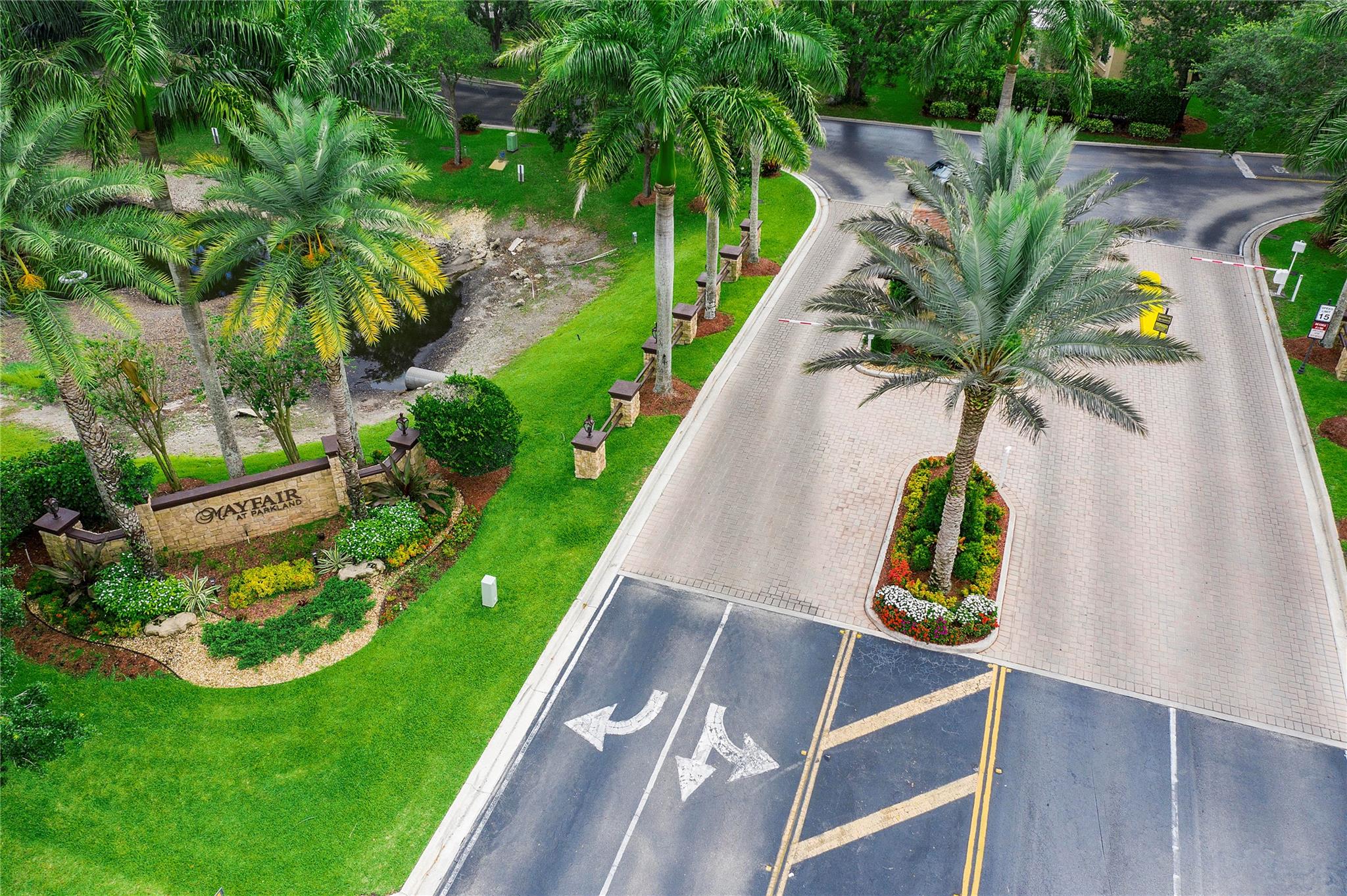 MAYFAIR AT PARKLAND - Residential