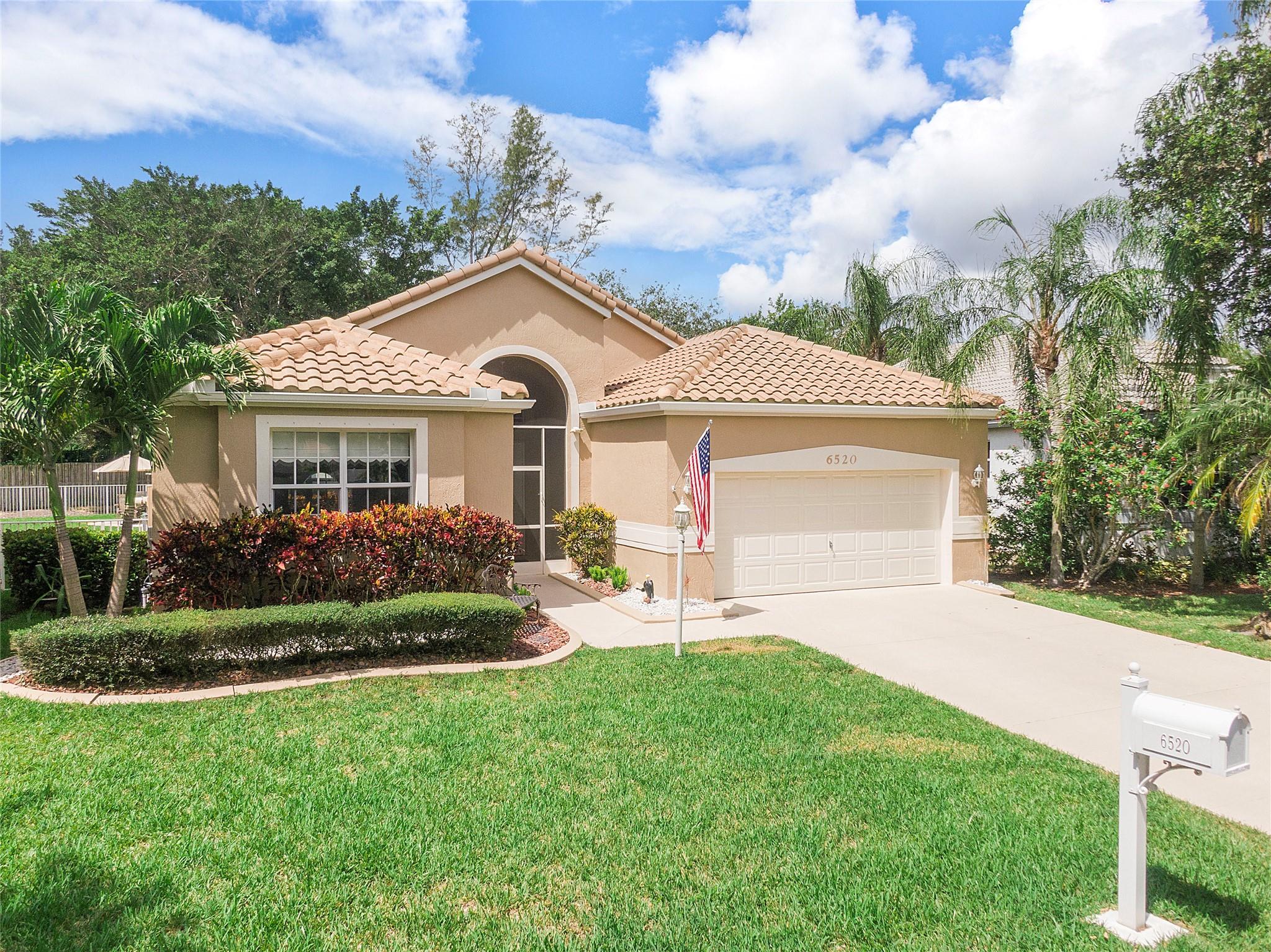 MAYFAIR AT PARKLAND - Residential