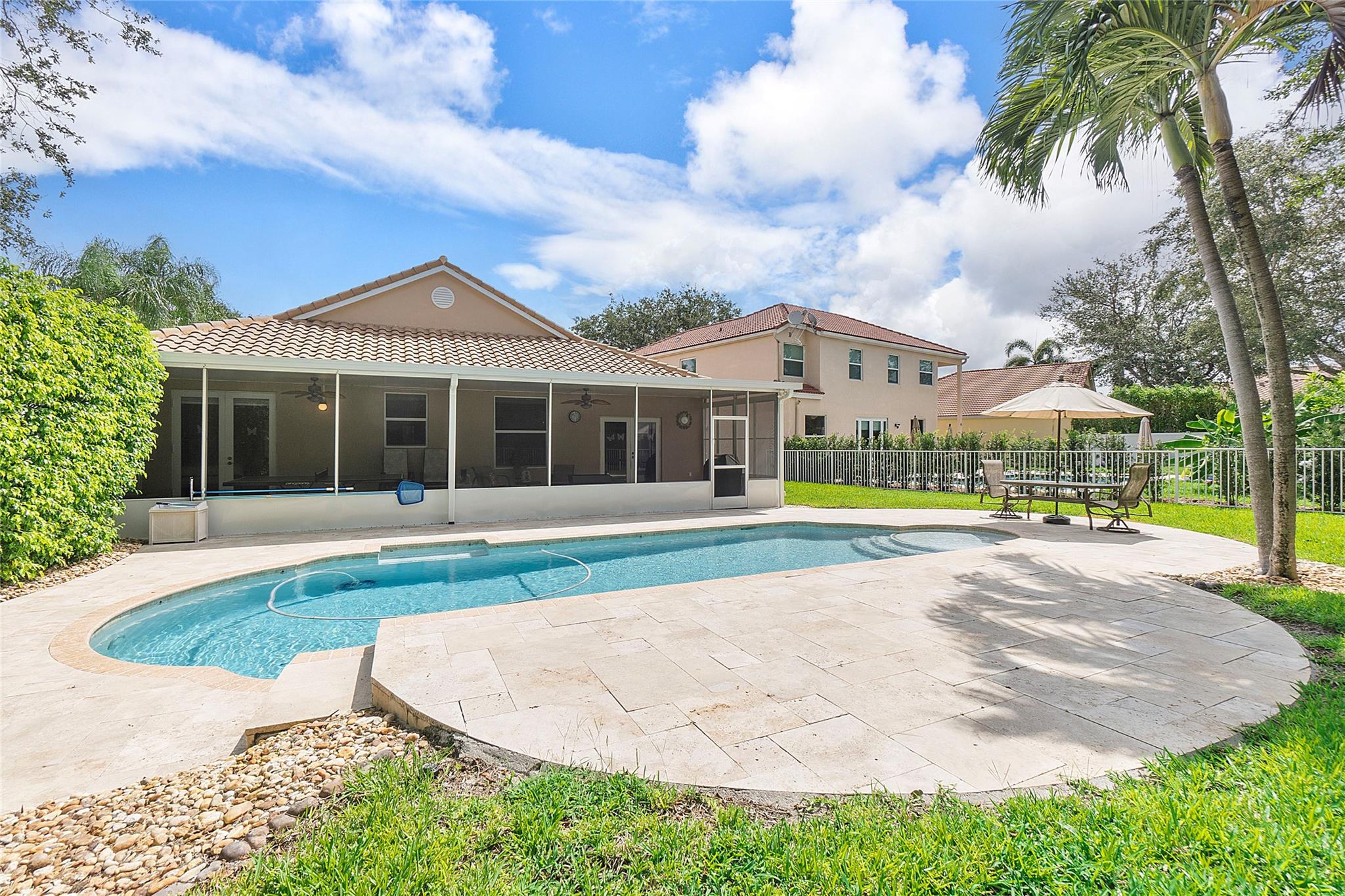 MAYFAIR AT PARKLAND - Residential