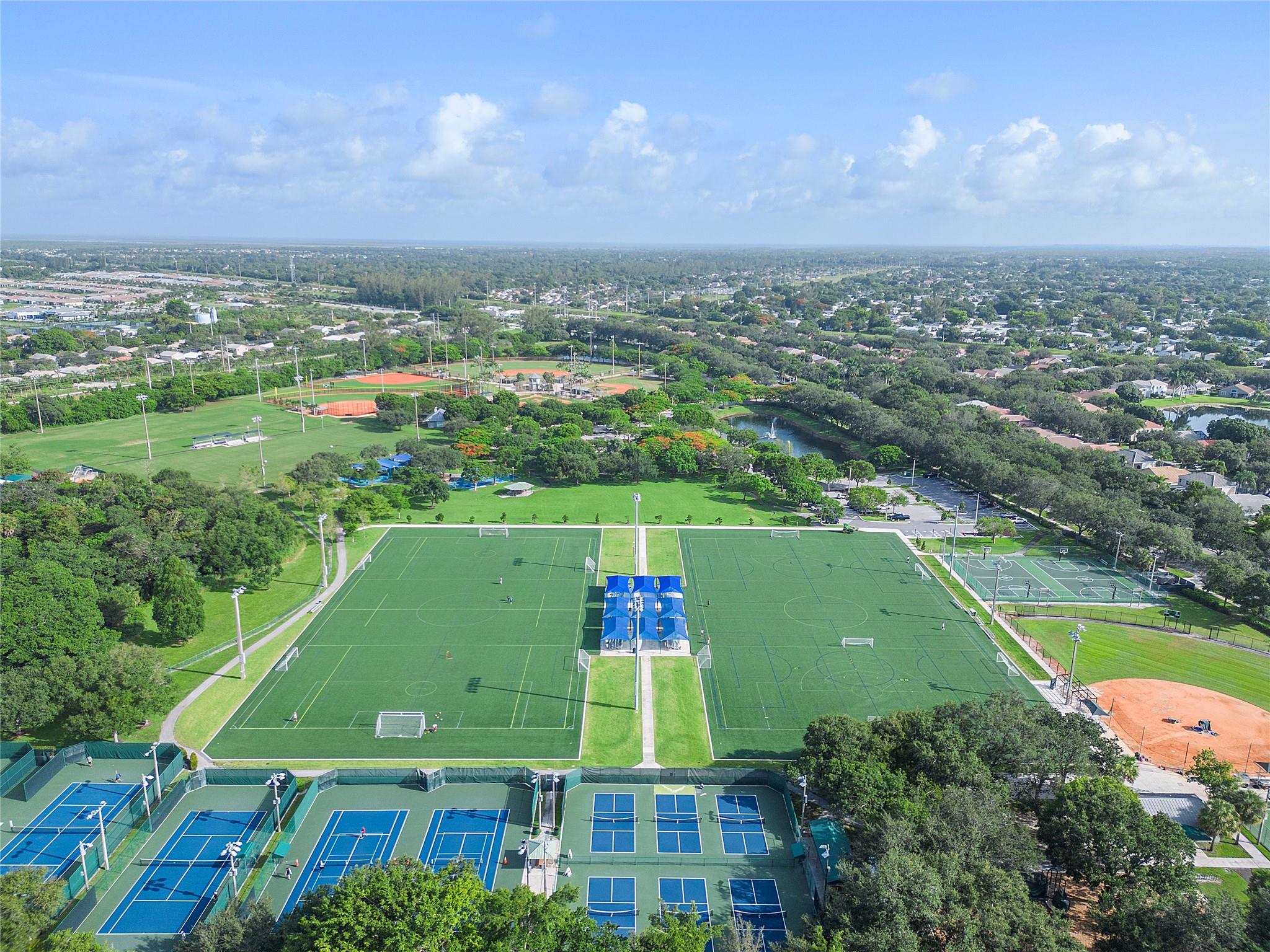 MAYFAIR AT PARKLAND - Residential