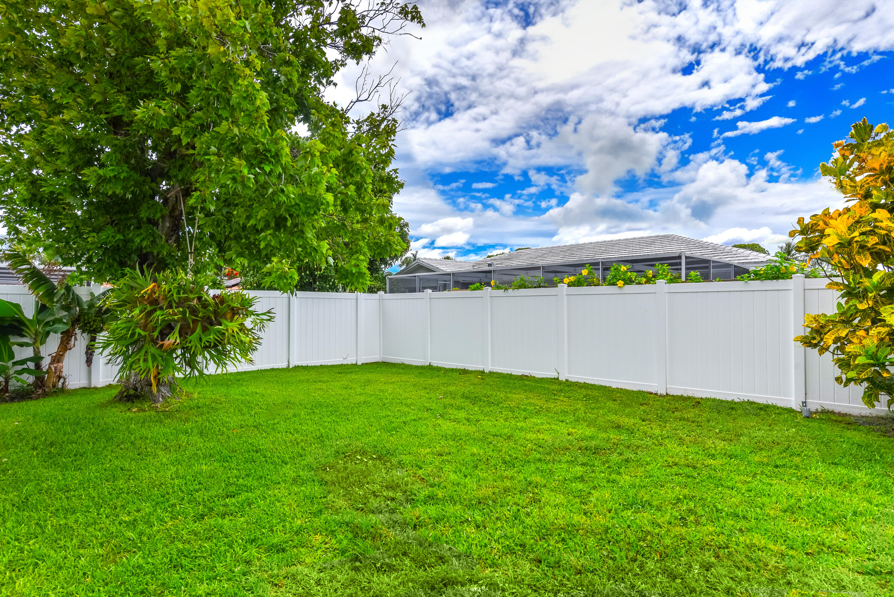 BOCA RATON SQUARE TERRACE - Residential