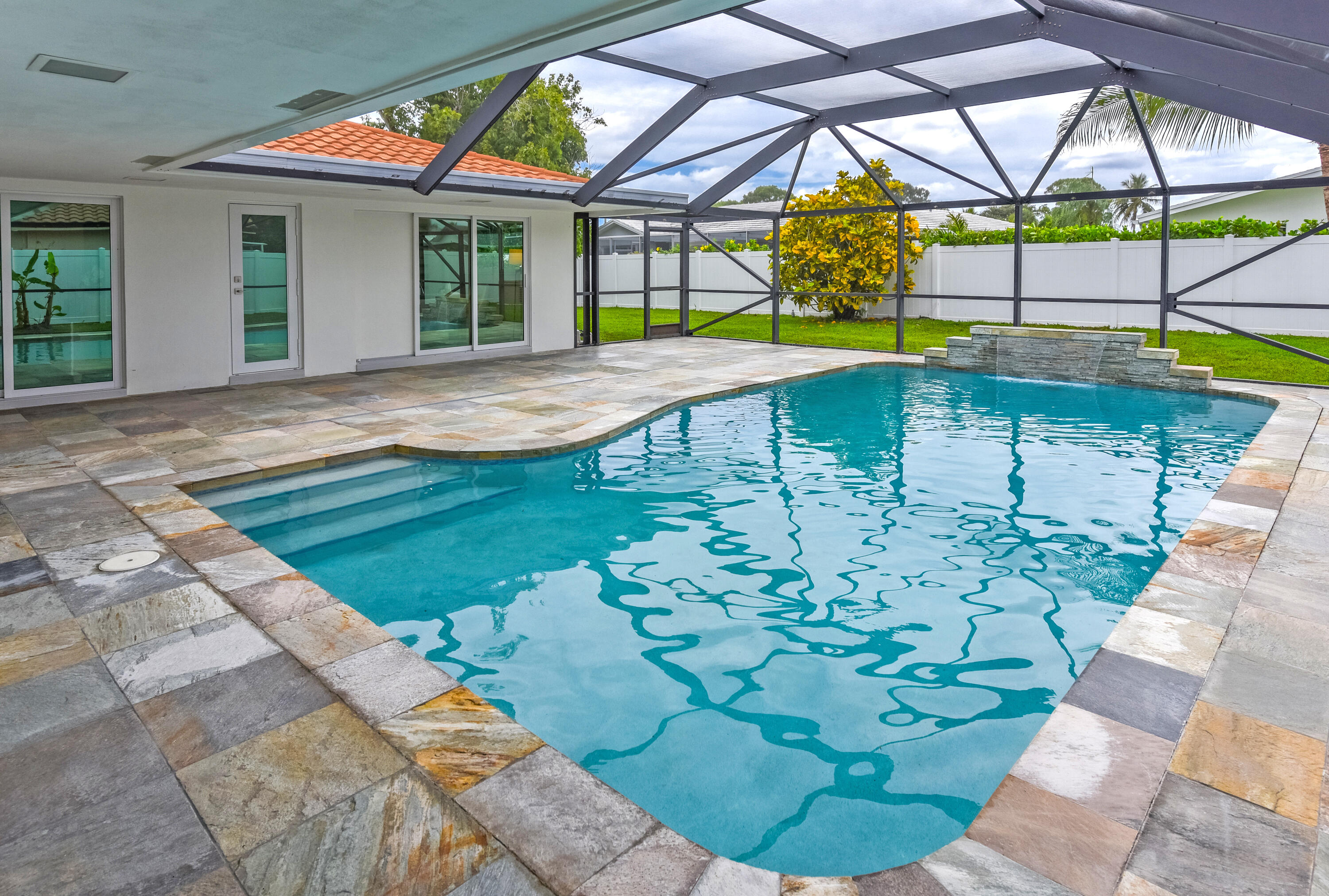 BOCA RATON SQUARE TERRACE - Residential