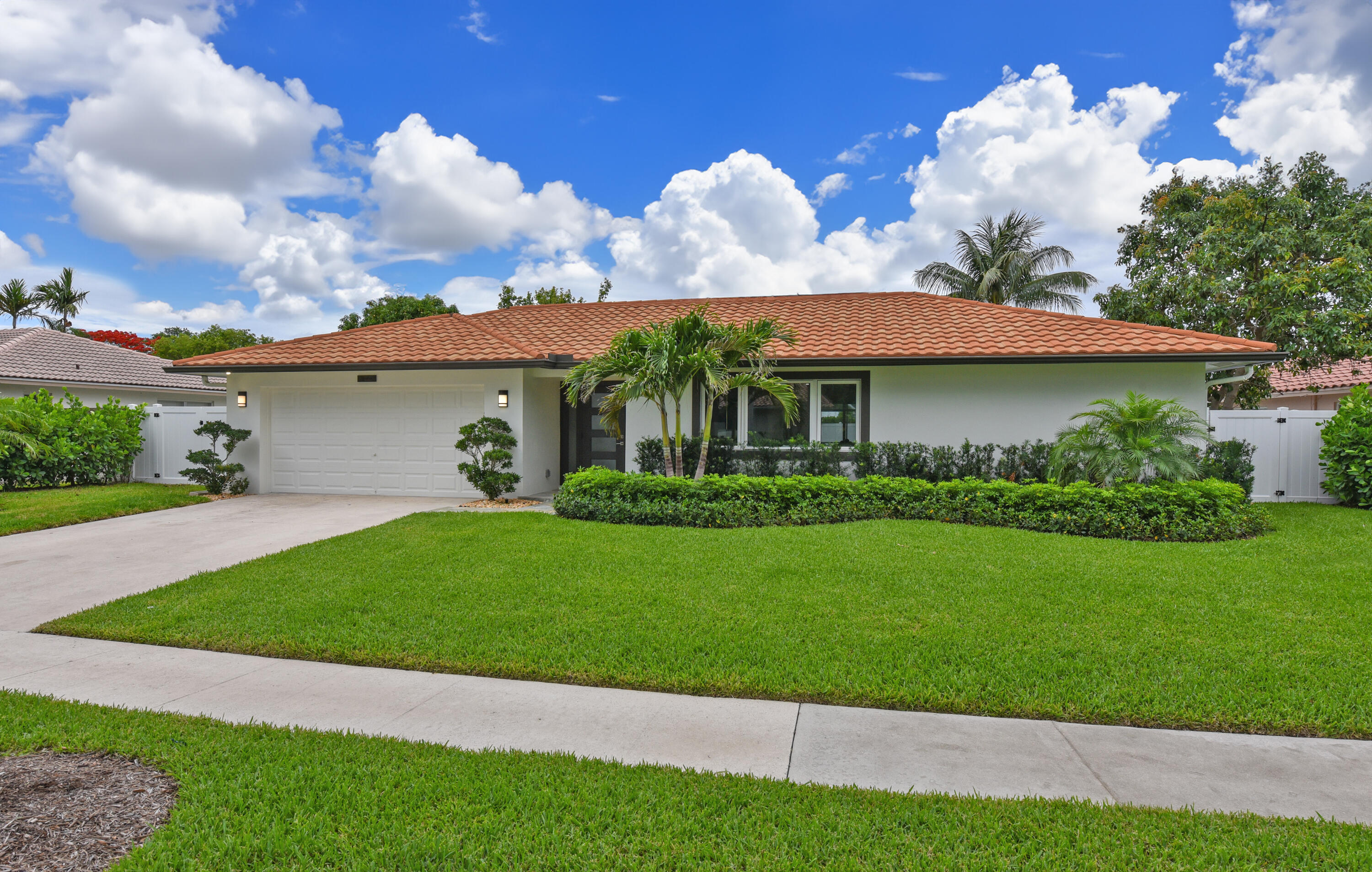 BOCA RATON SQUARE TERRACE - Residential