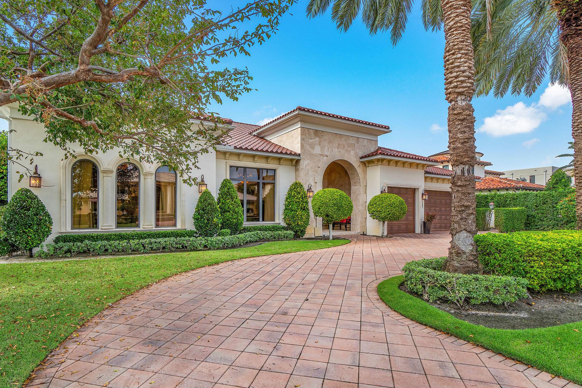 ROYAL PALM YACHT & COUNTRY CLUB - Residential