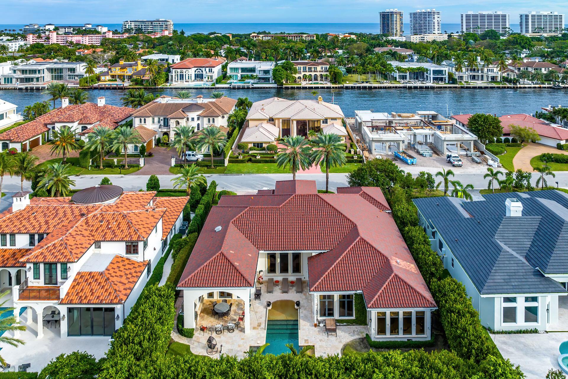 ROYAL PALM YACHT & COUNTRY CLUB - Residential