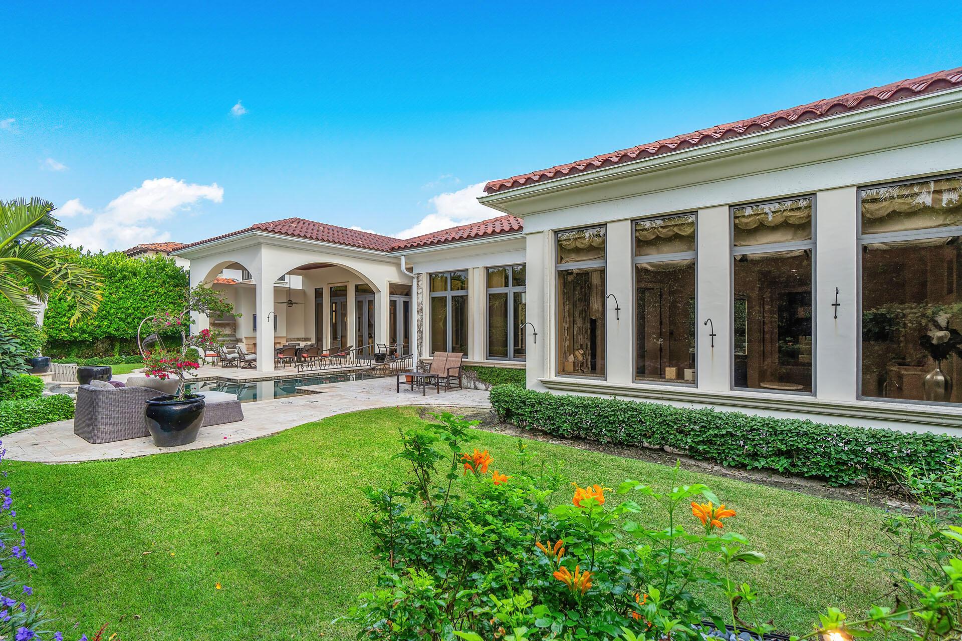 ROYAL PALM YACHT & COUNTRY CLUB - Residential
