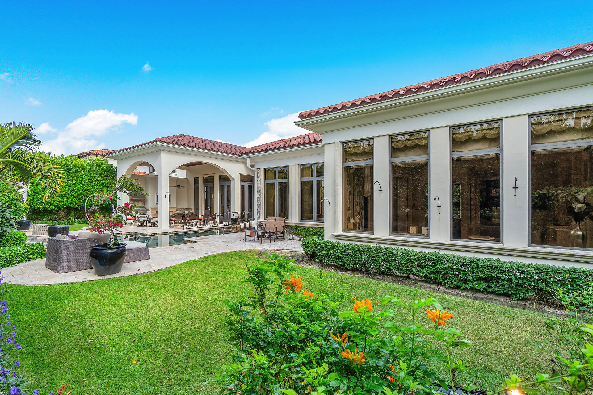ROYAL PALM YACHT & COUNTRY CLUB - Residential