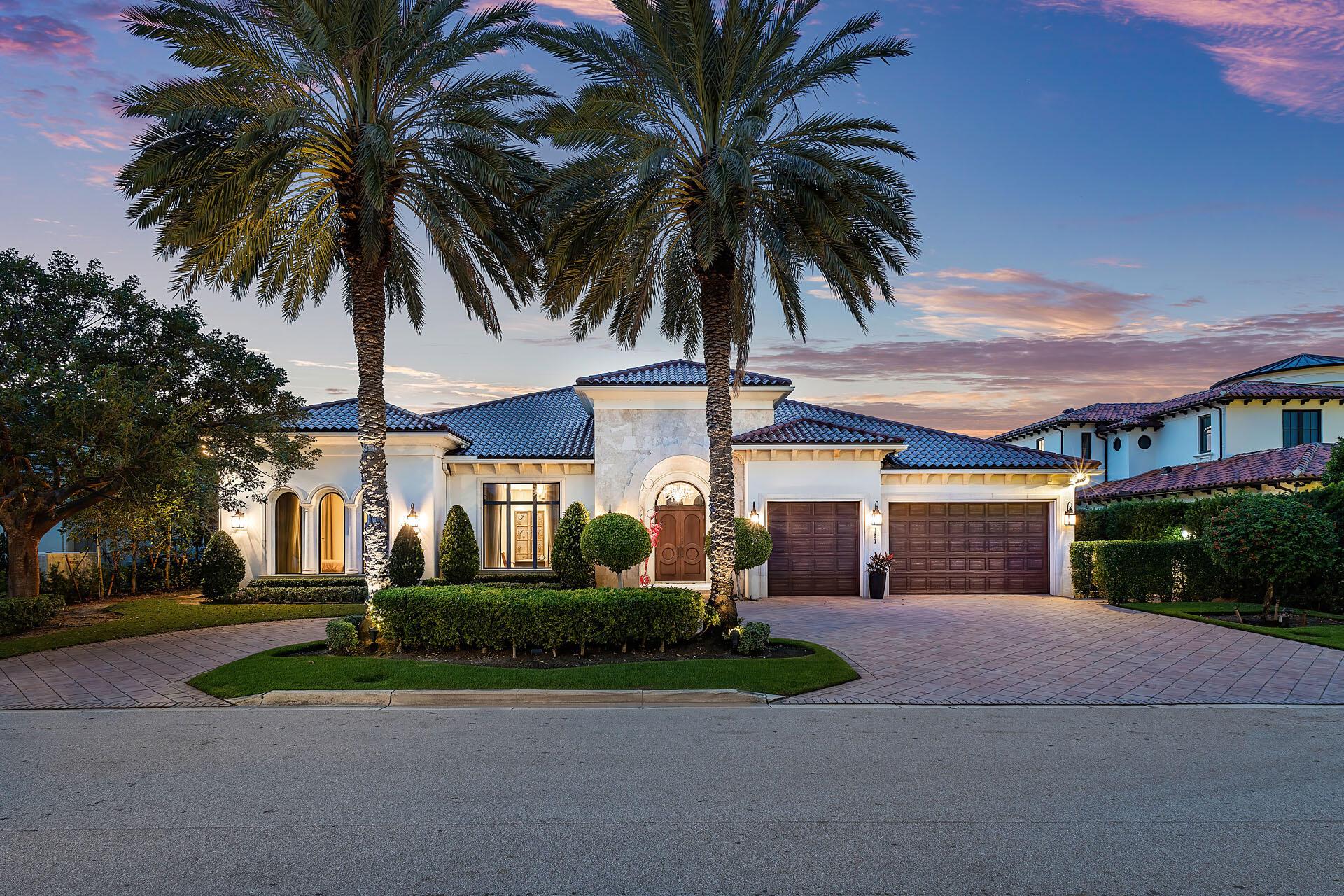 ROYAL PALM YACHT & COUNTRY CLUB - Residential