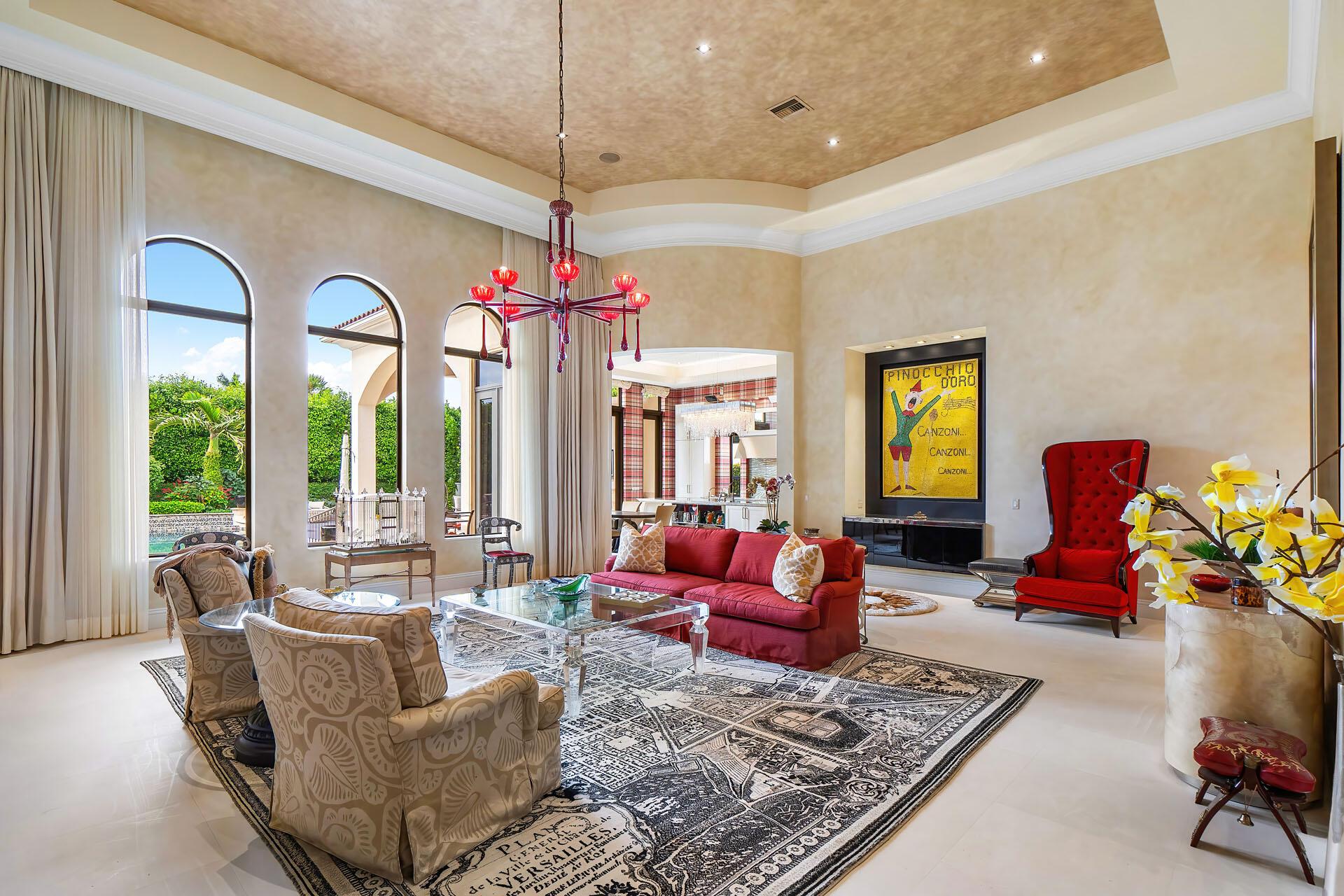 ROYAL PALM YACHT & COUNTRY CLUB - Residential