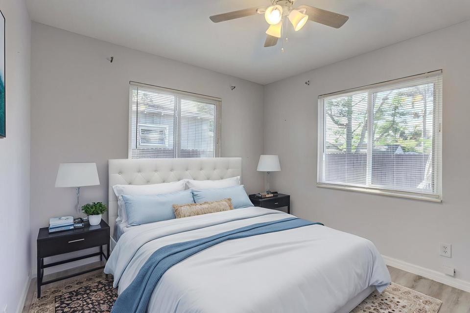 COLONIAL ESTATES - Residential Lease