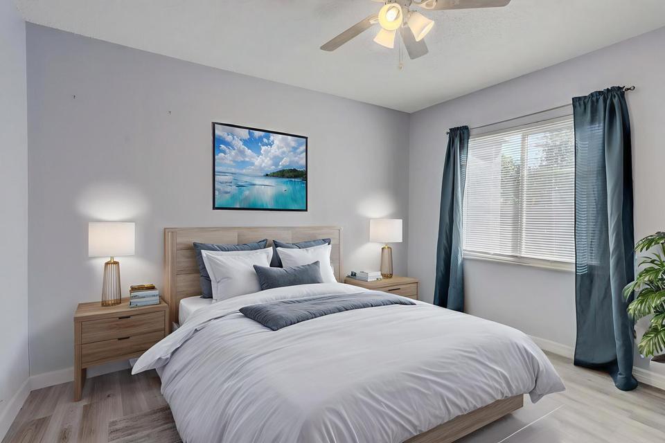 COLONIAL ESTATES - Residential Lease