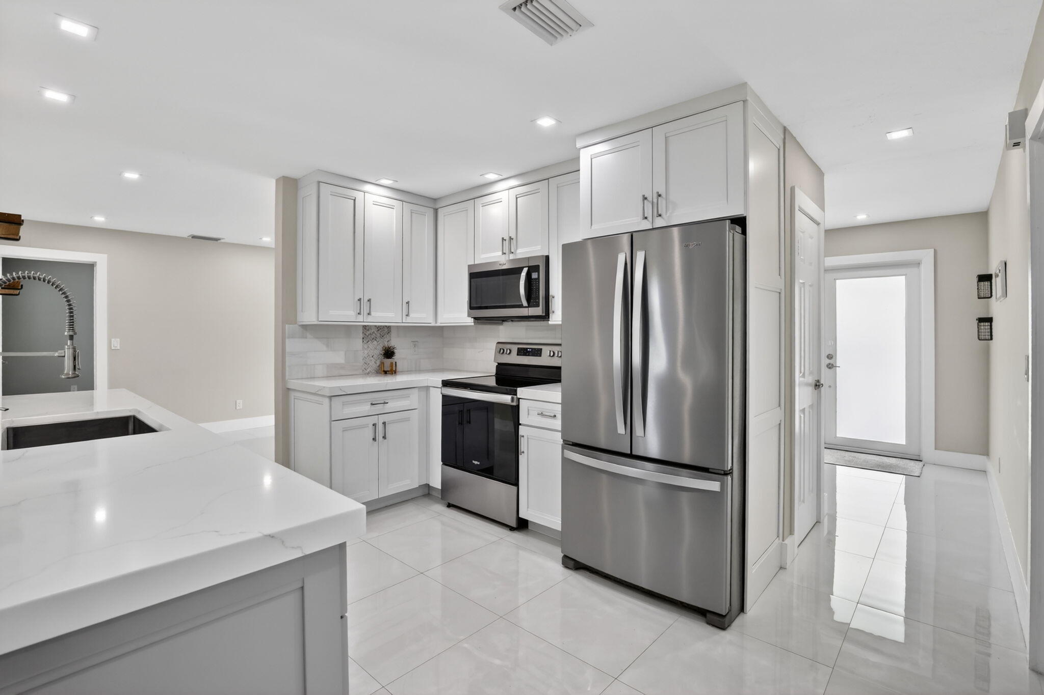 MELALEUCA ISLES - Residential