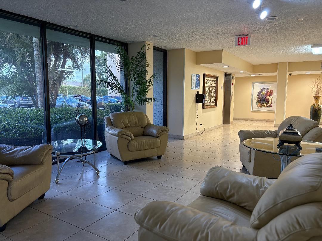 Hollybrook Golf & Tennis - Residential
