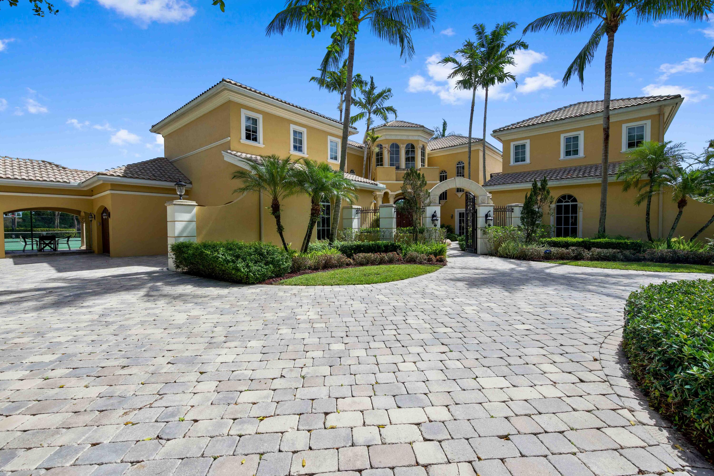 LONG LAKE ESTATES 1 AS - Residential