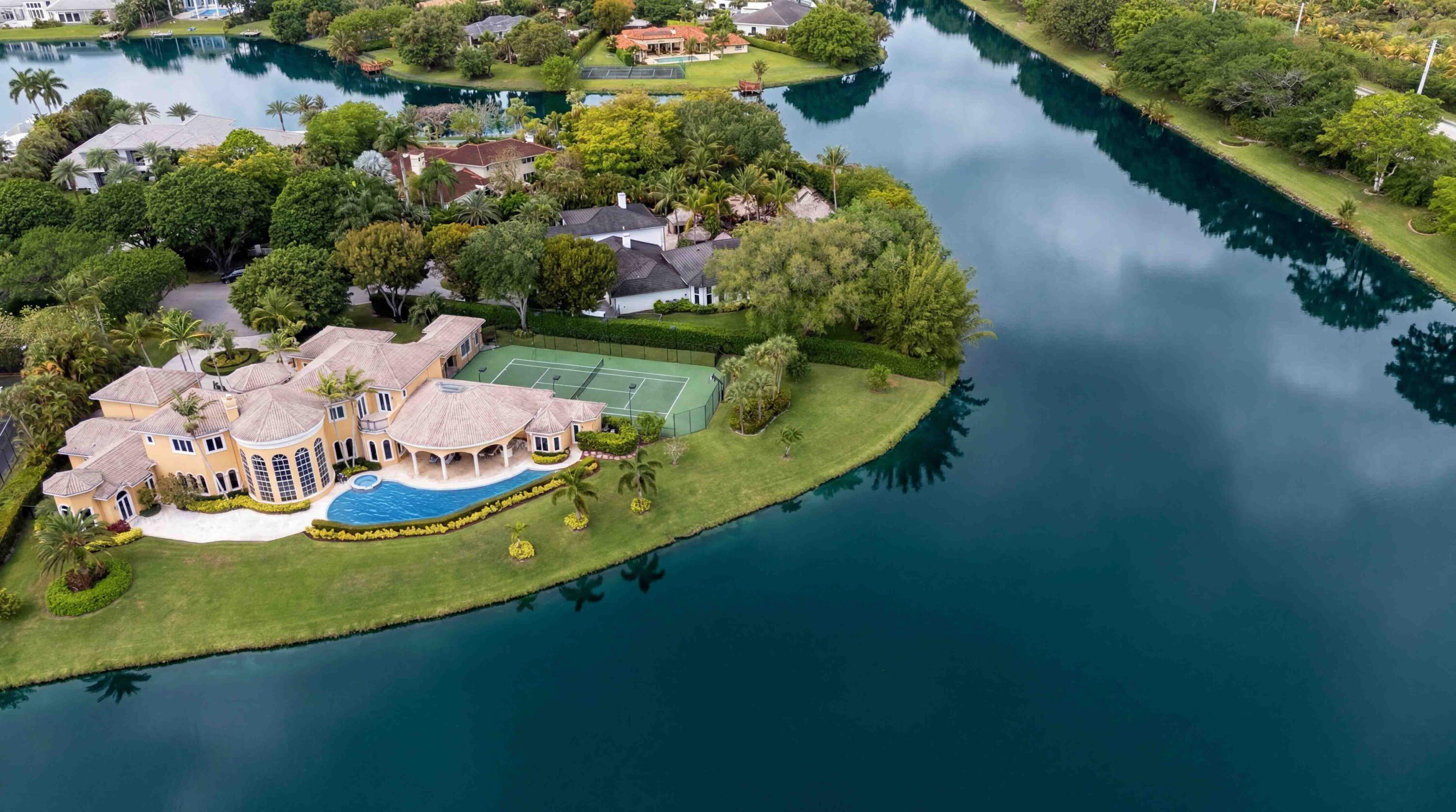 LONG LAKE ESTATES 1 AS - Residential