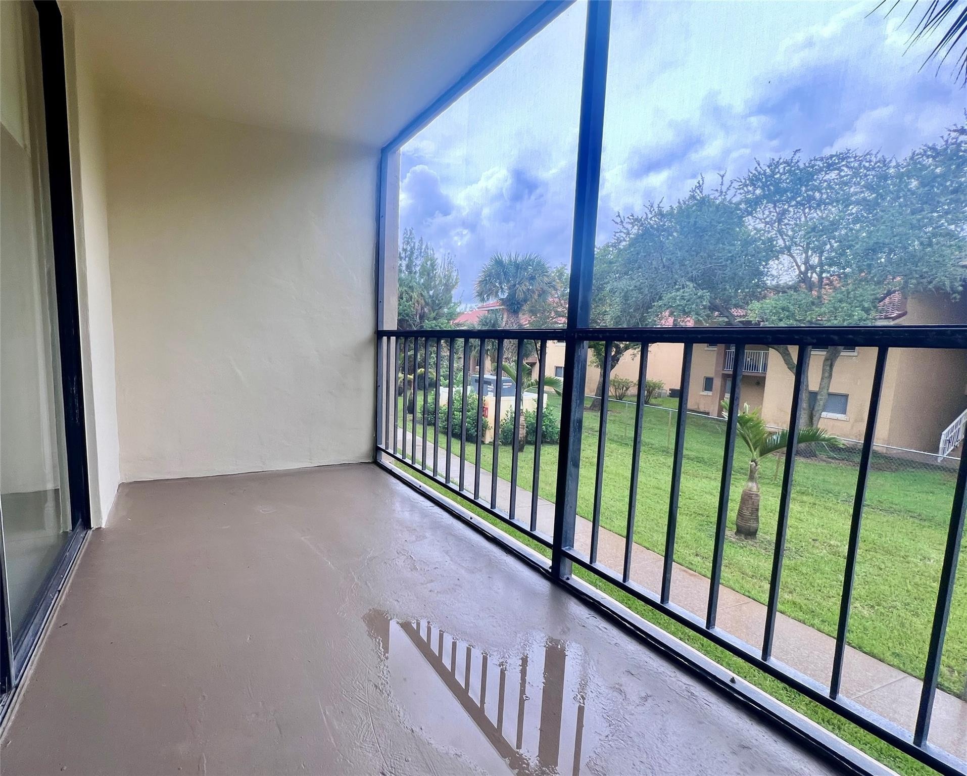 Royalton on the Green - Residential Lease