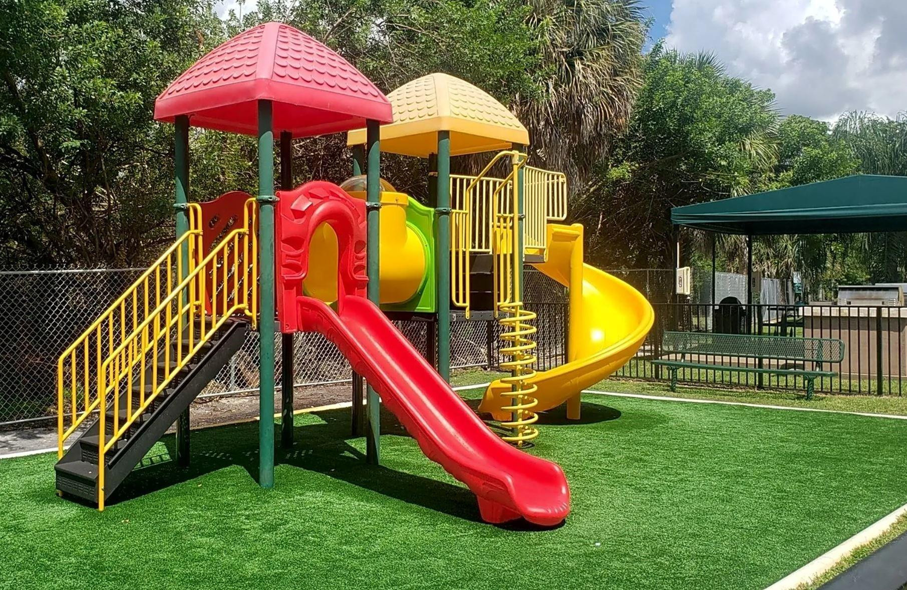 Royalton on the Green - Residential Lease