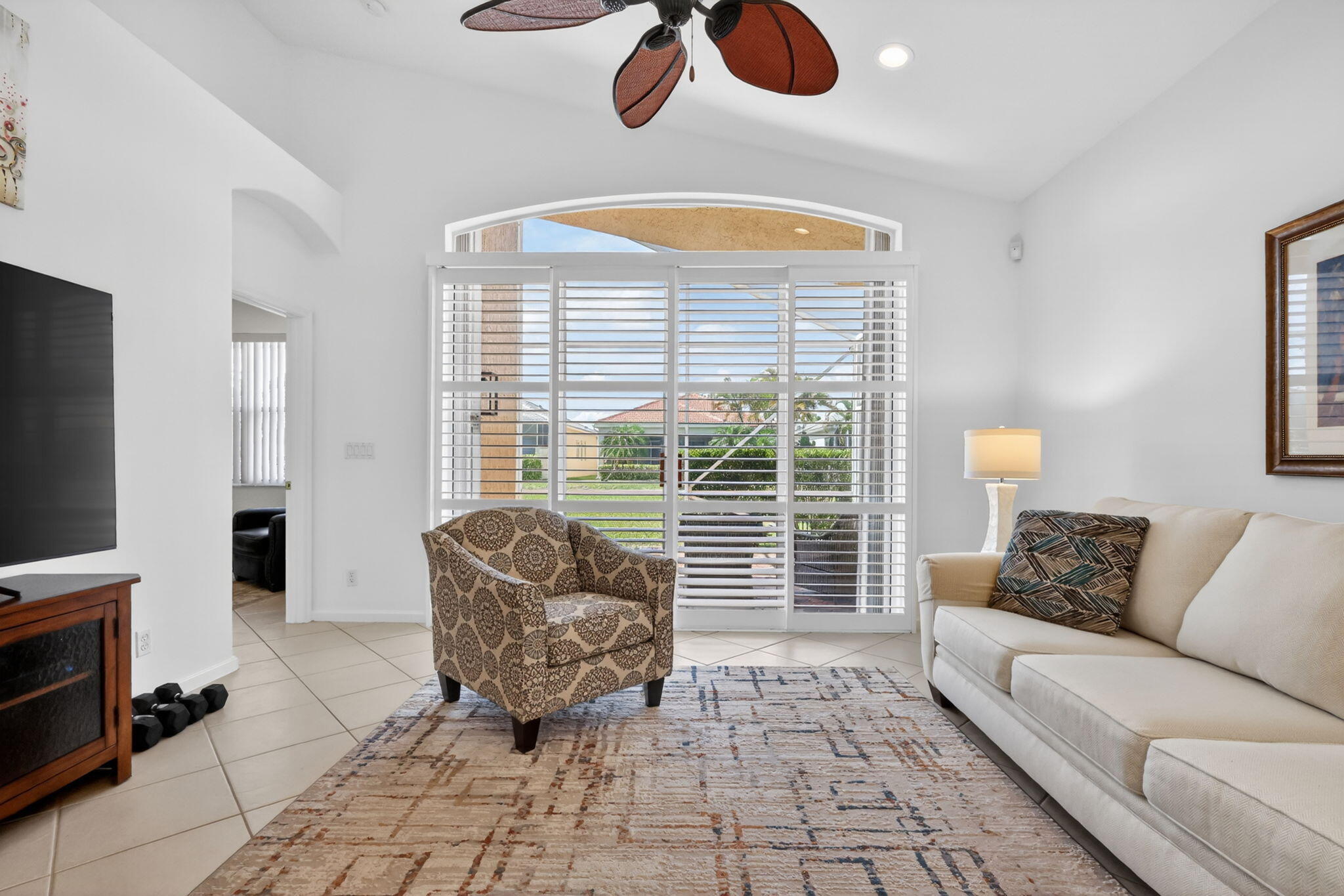 VIZCAYA 2 - Residential Lease