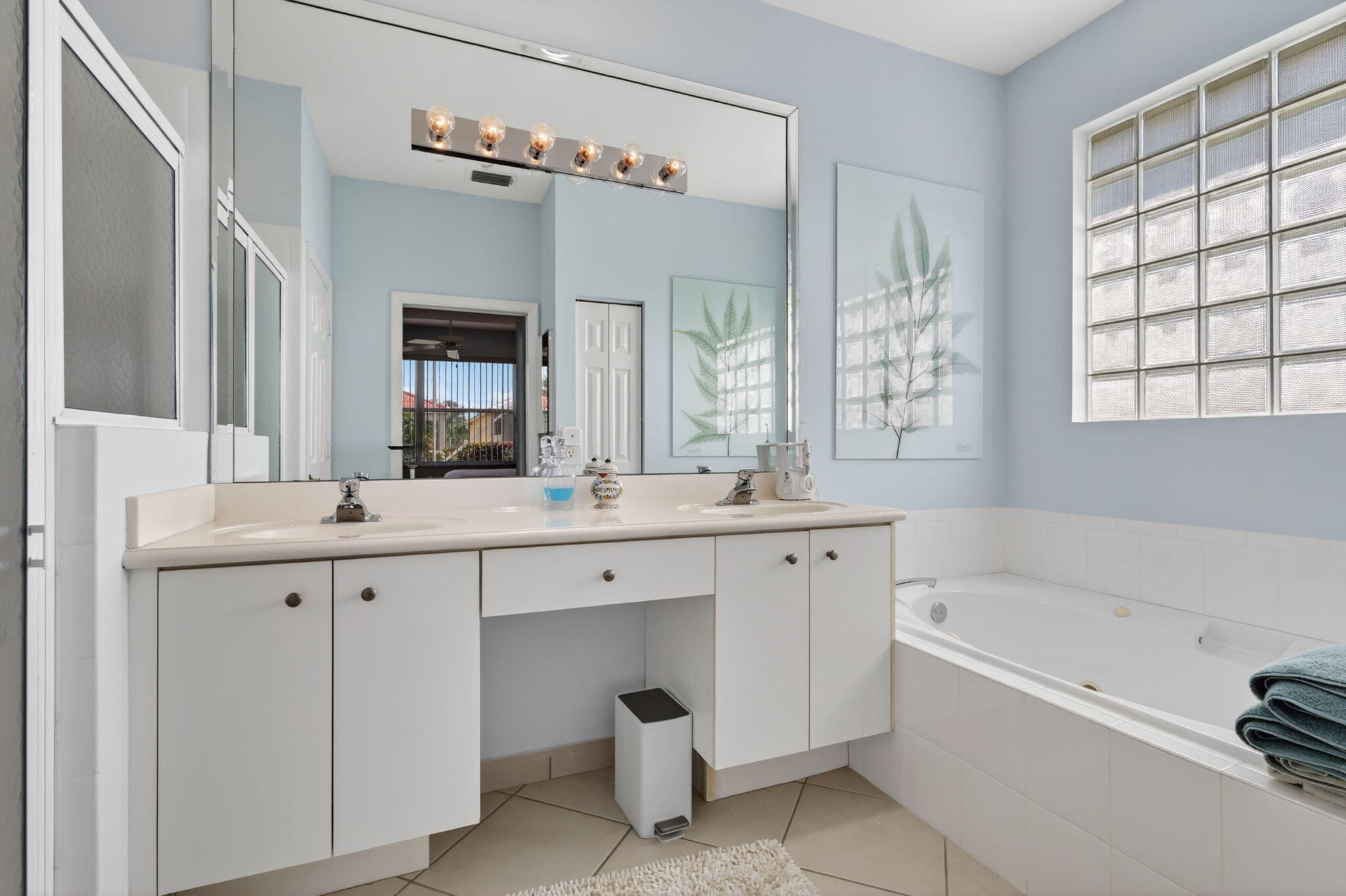 VIZCAYA 2 - Residential Lease