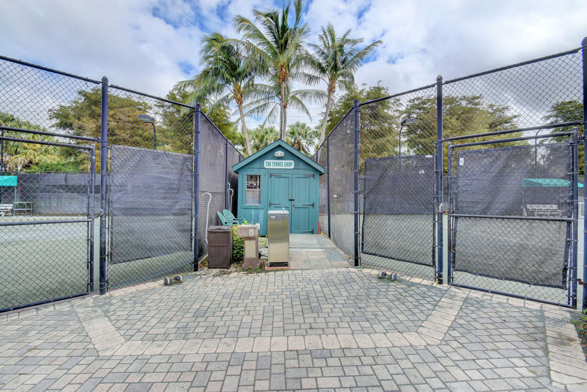 VIZCAYA 2 - Residential Lease