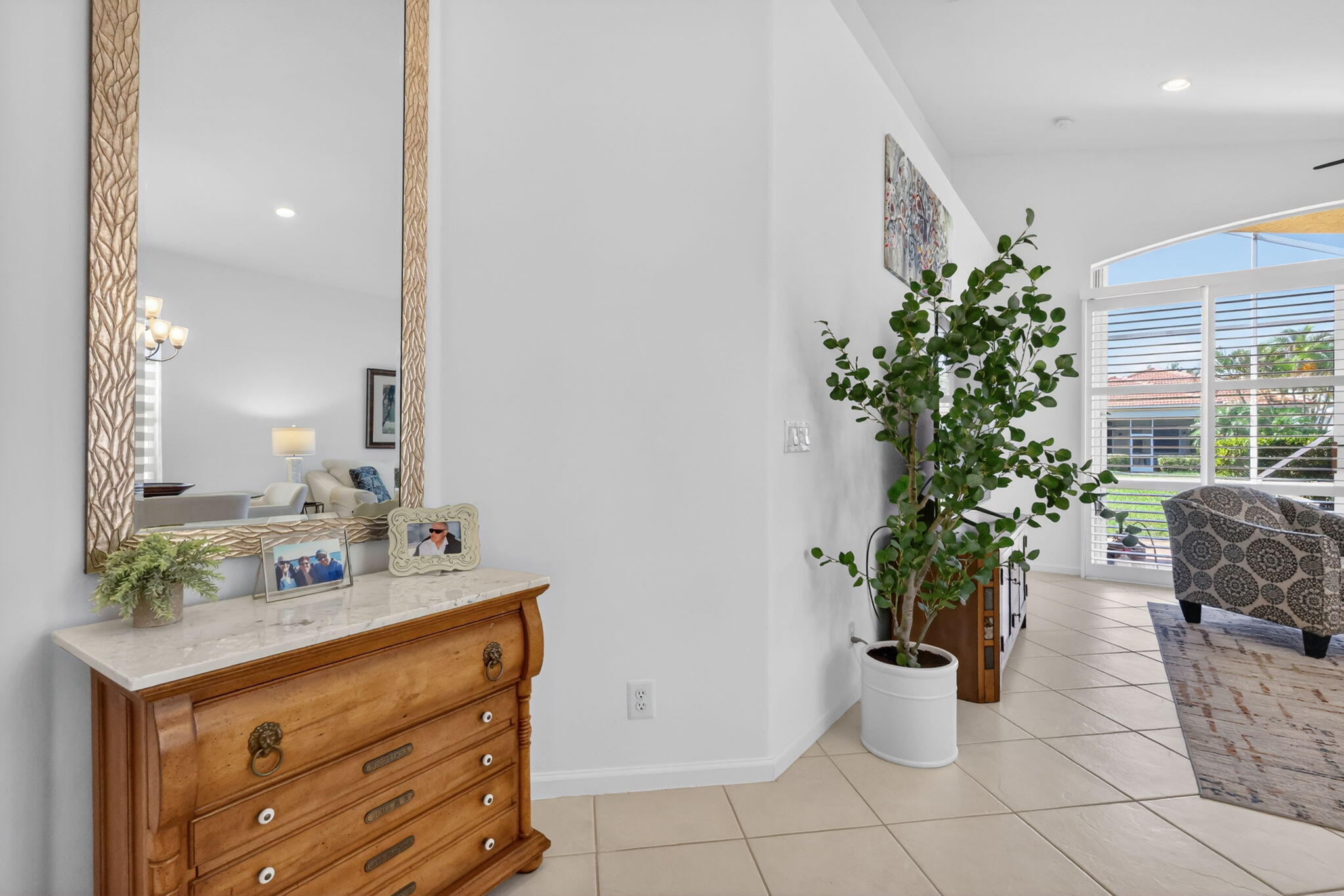 VIZCAYA 2 - Residential Lease