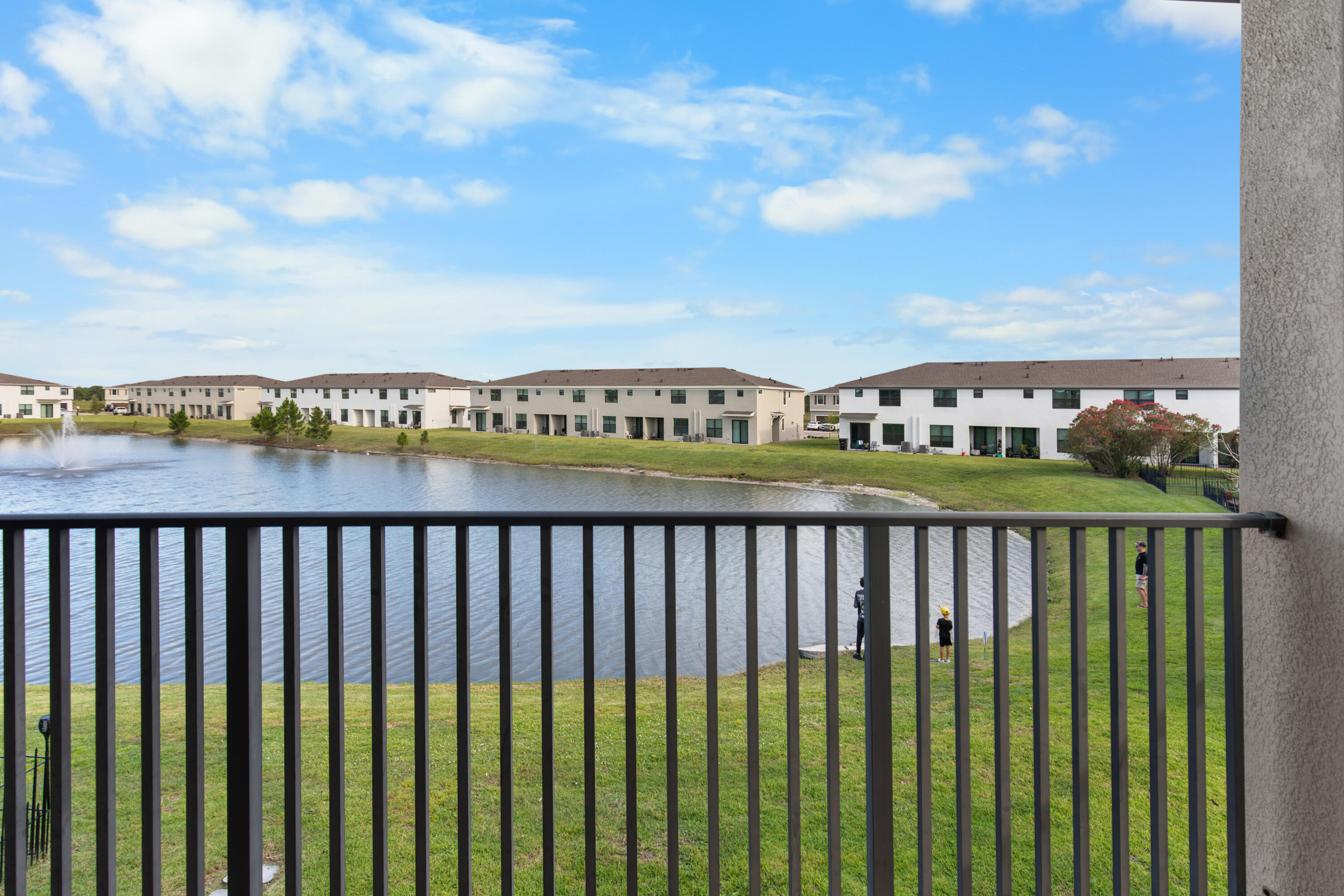 CAMBRIDGE TOWNHOMES - Residential
