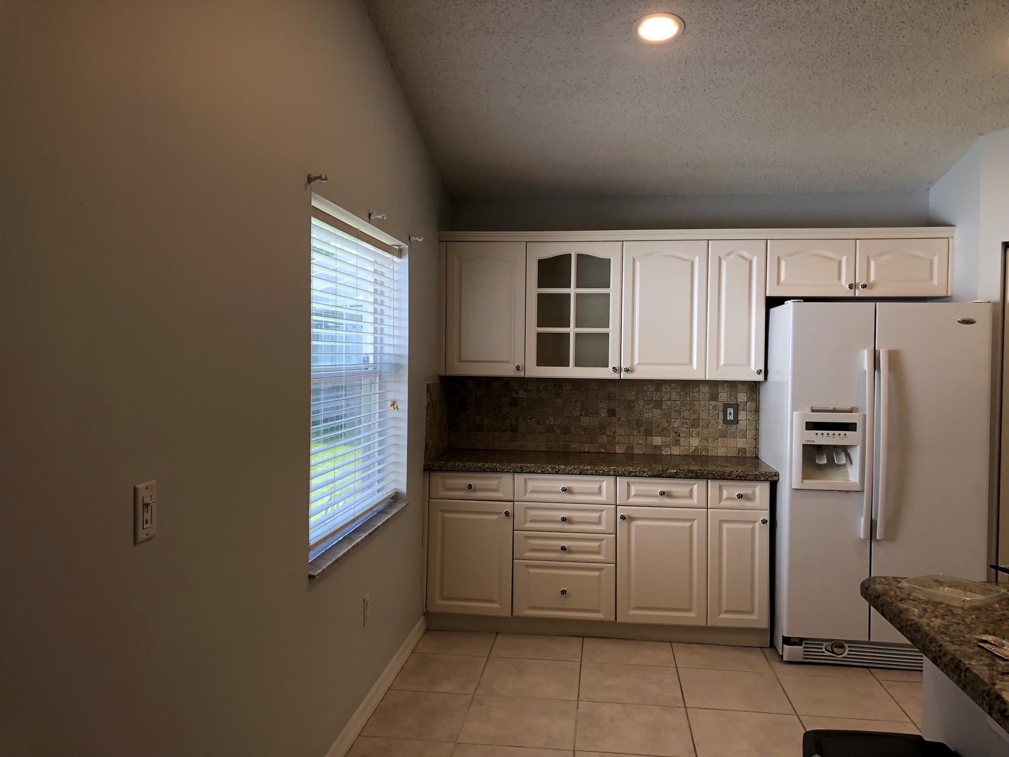 St Lucie West 117 Lakefor - Residential
