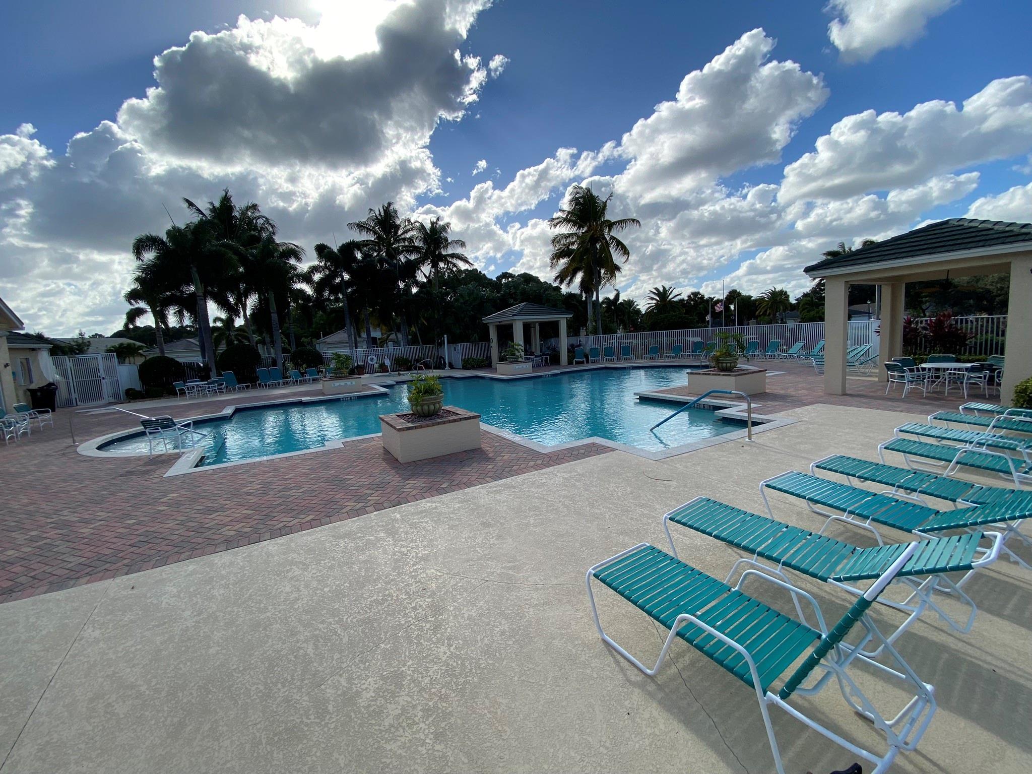 St Lucie West 117 Lakefor - Residential
