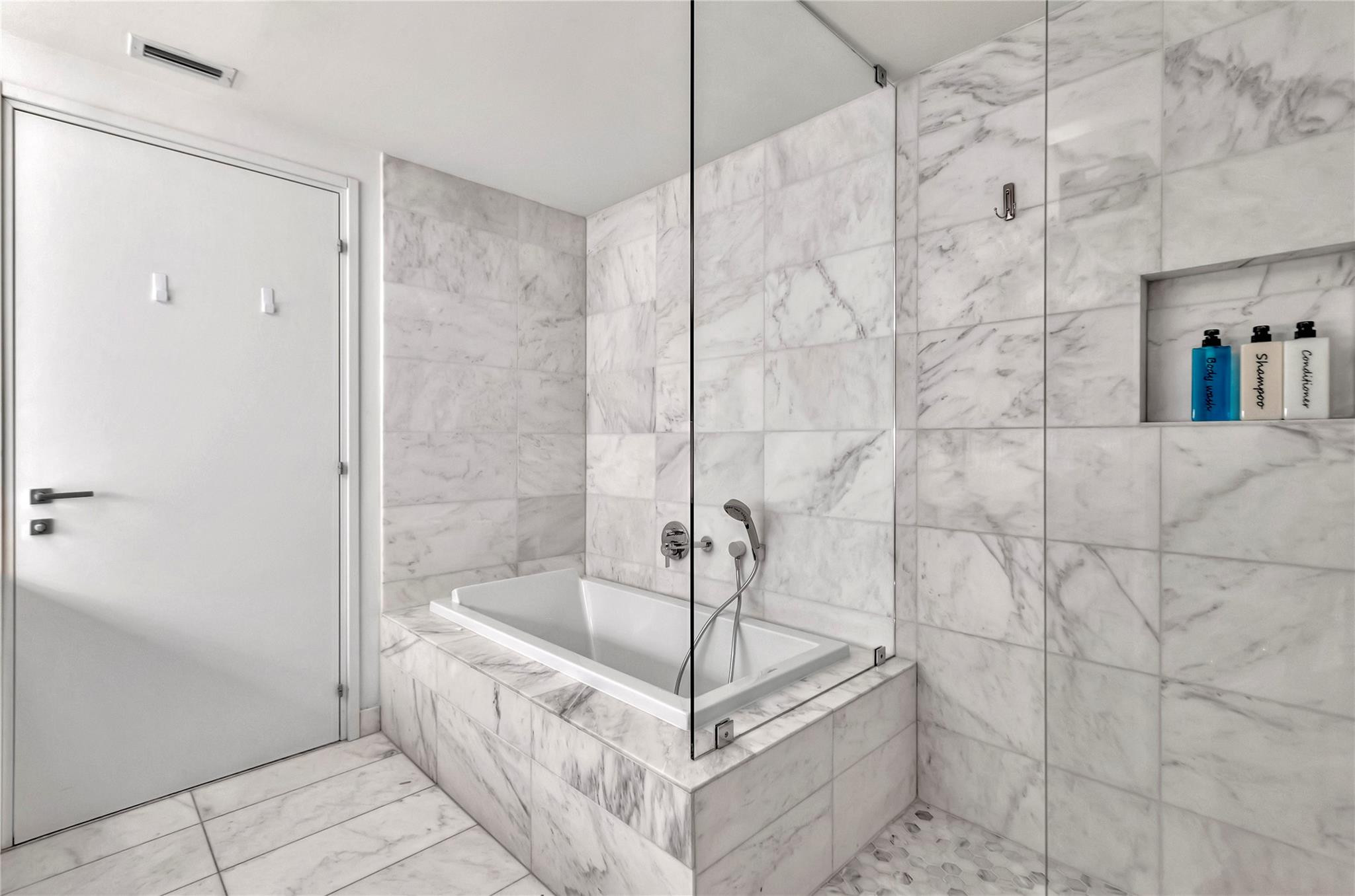 TIFFANY HOUSE CONDO - Residential